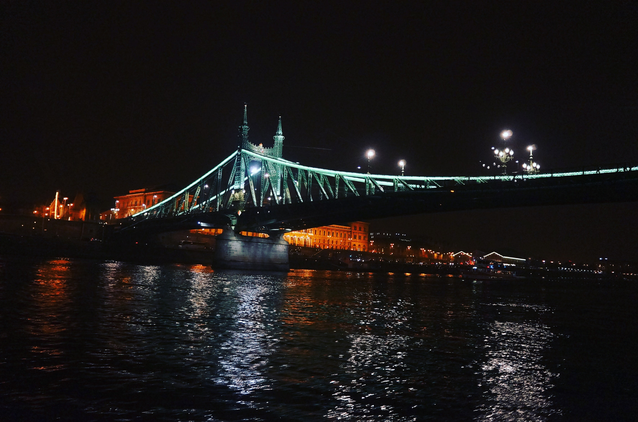 Sony Alpha NEX-5N sample photo. Budapest liberty bridge photography