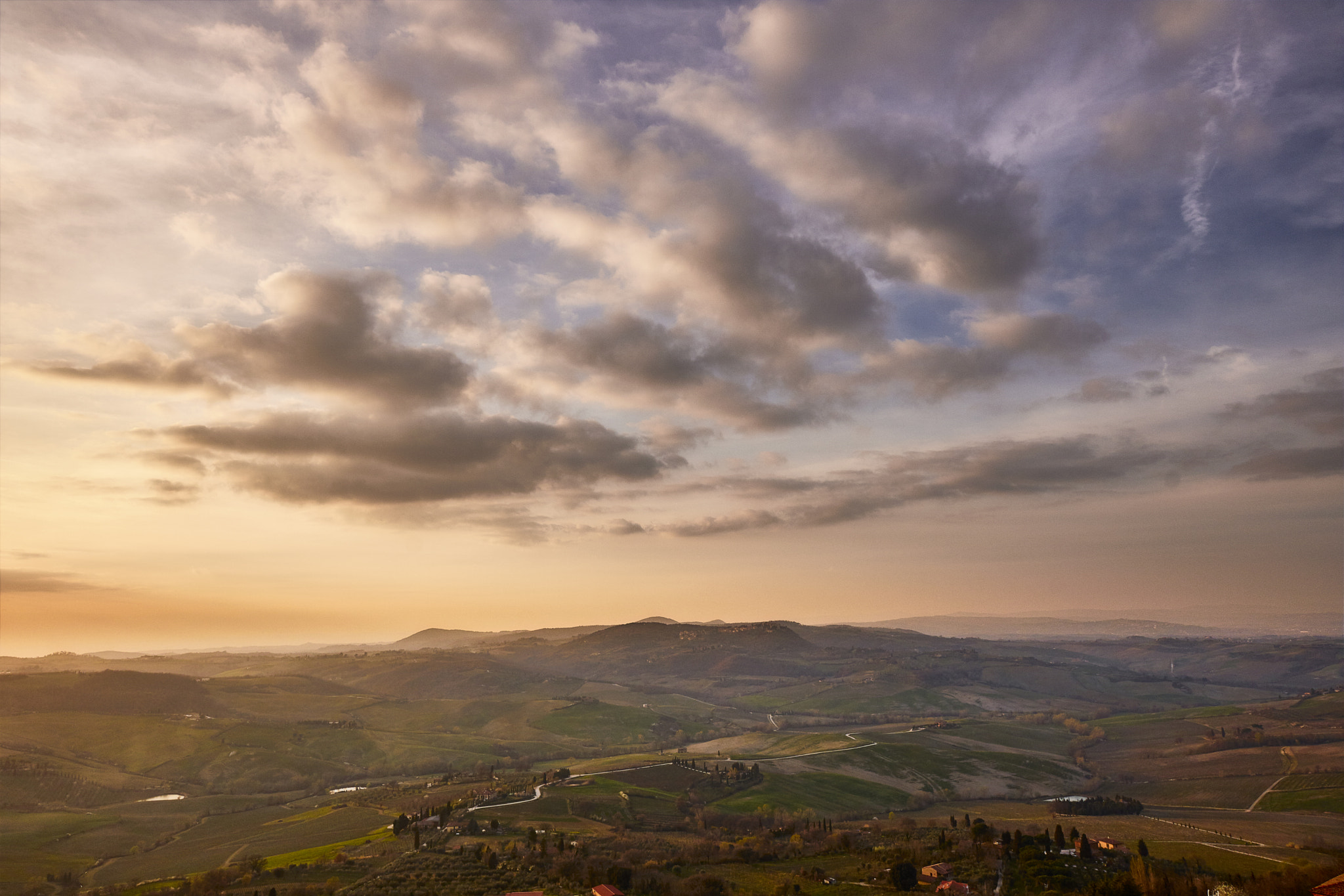 Canon EOS 760D (EOS Rebel T6s / EOS 8000D) + Canon EF-S 10-22mm F3.5-4.5 USM sample photo. Accenni di primavera .... photography