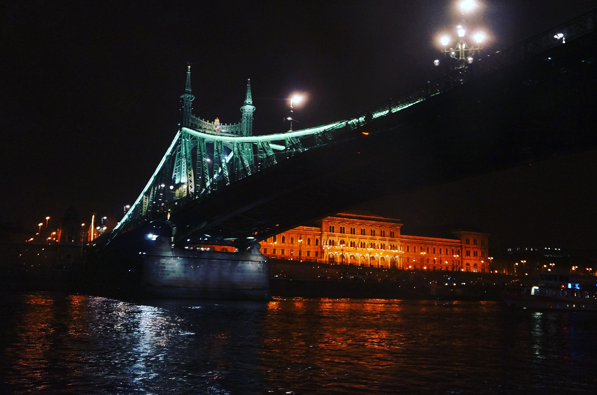 Sony Alpha NEX-5N sample photo. Budapest liberty bridge photography