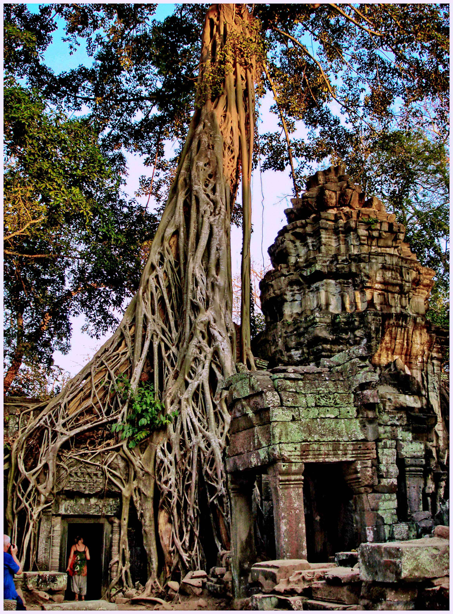 Sony DSC-W100 sample photo. Tomb raider! ta phrom photography