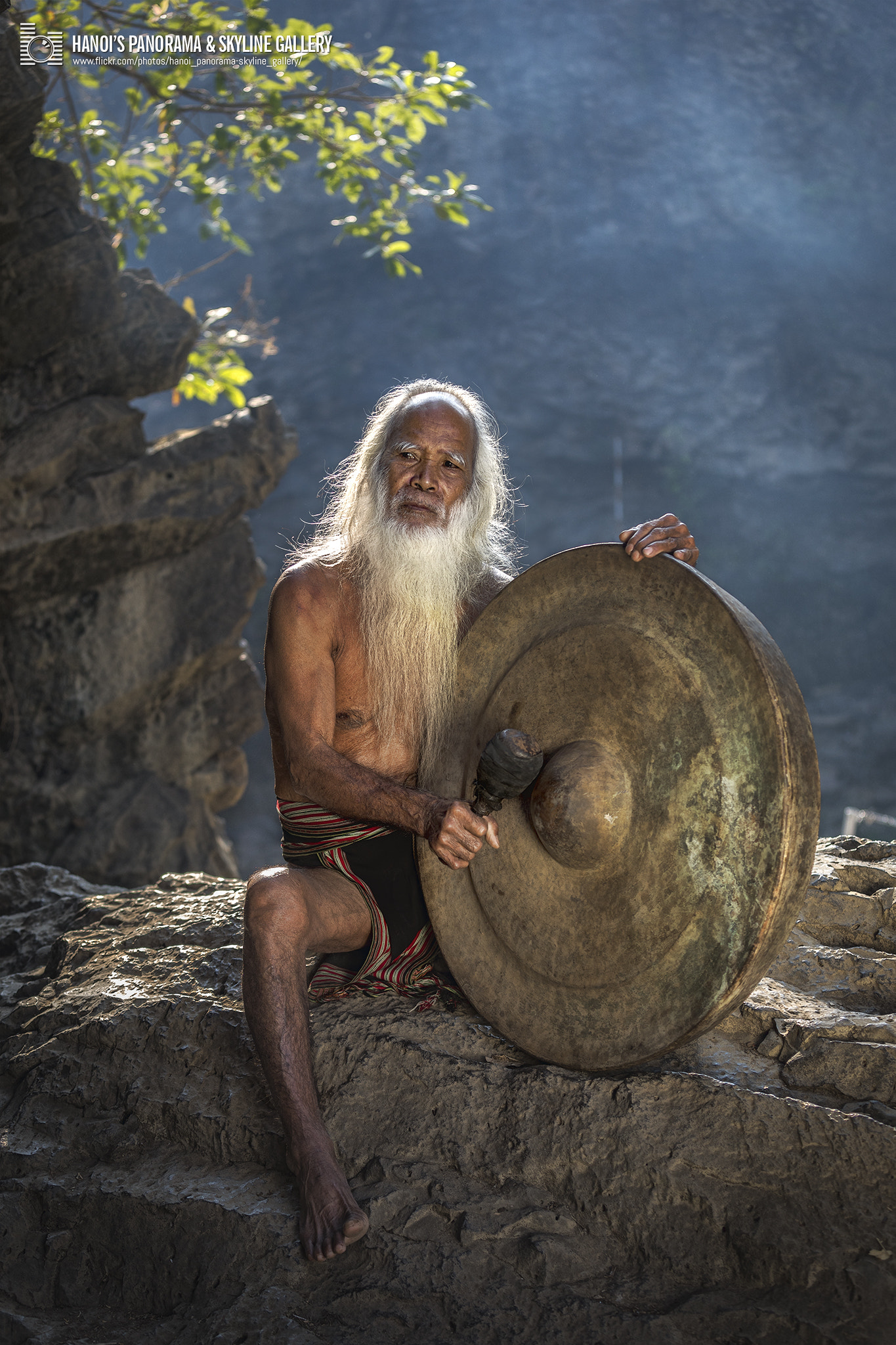 Canon EF 70-200mm F4L IS USM sample photo. Old man ede photography
