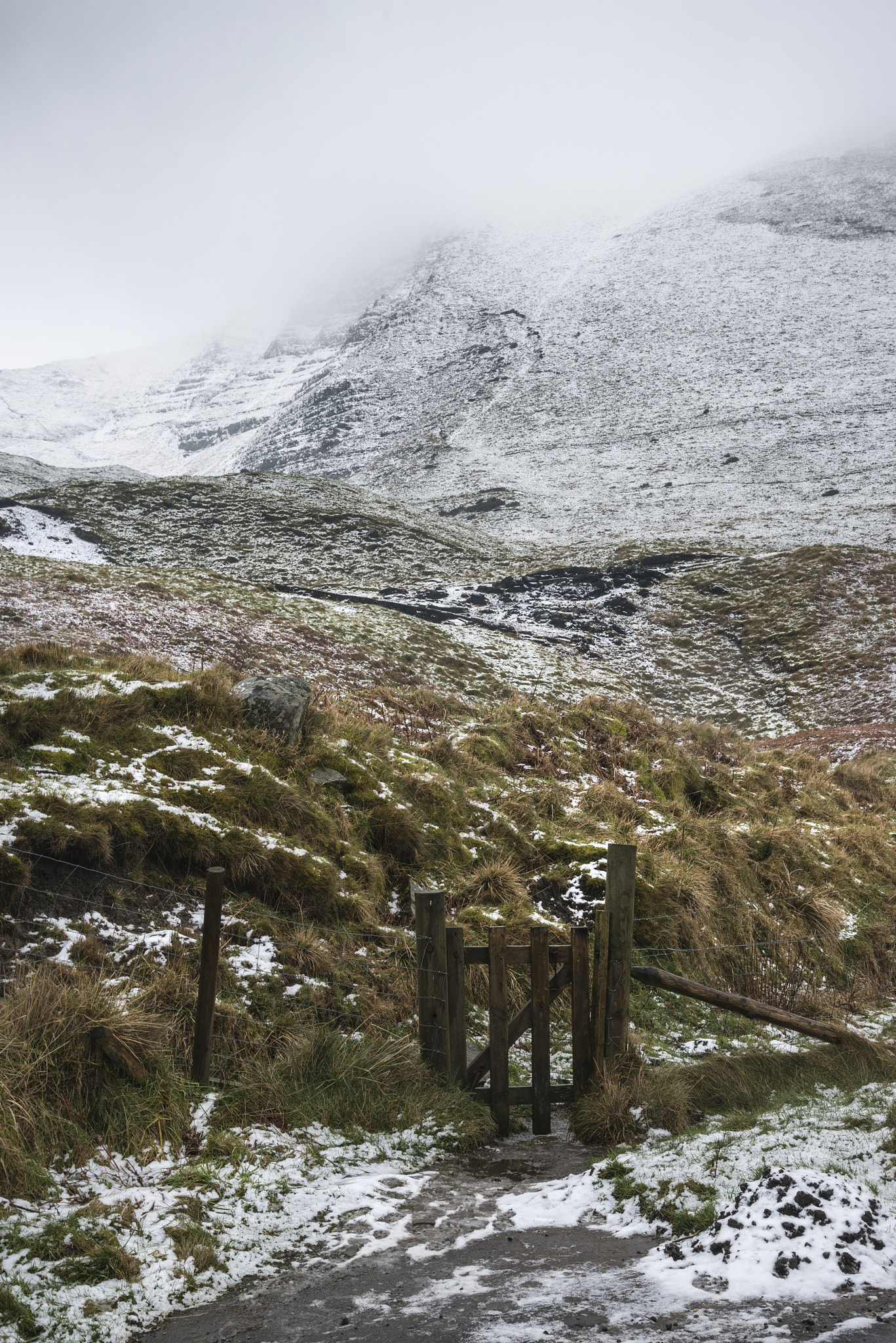 Nikon D800 sample photo. Beautiful winter landscape image around mam tor countryside in p photography