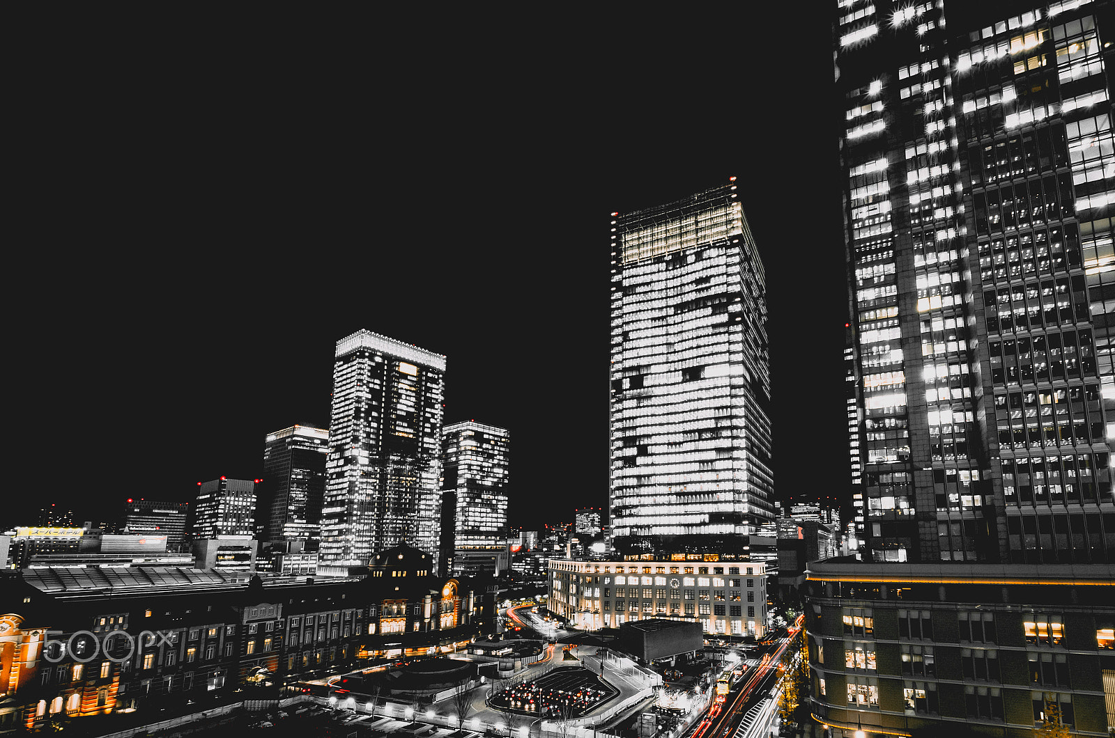 Sigma 10-20mm F3.5 EX DC HSM sample photo. Tokyo station photography