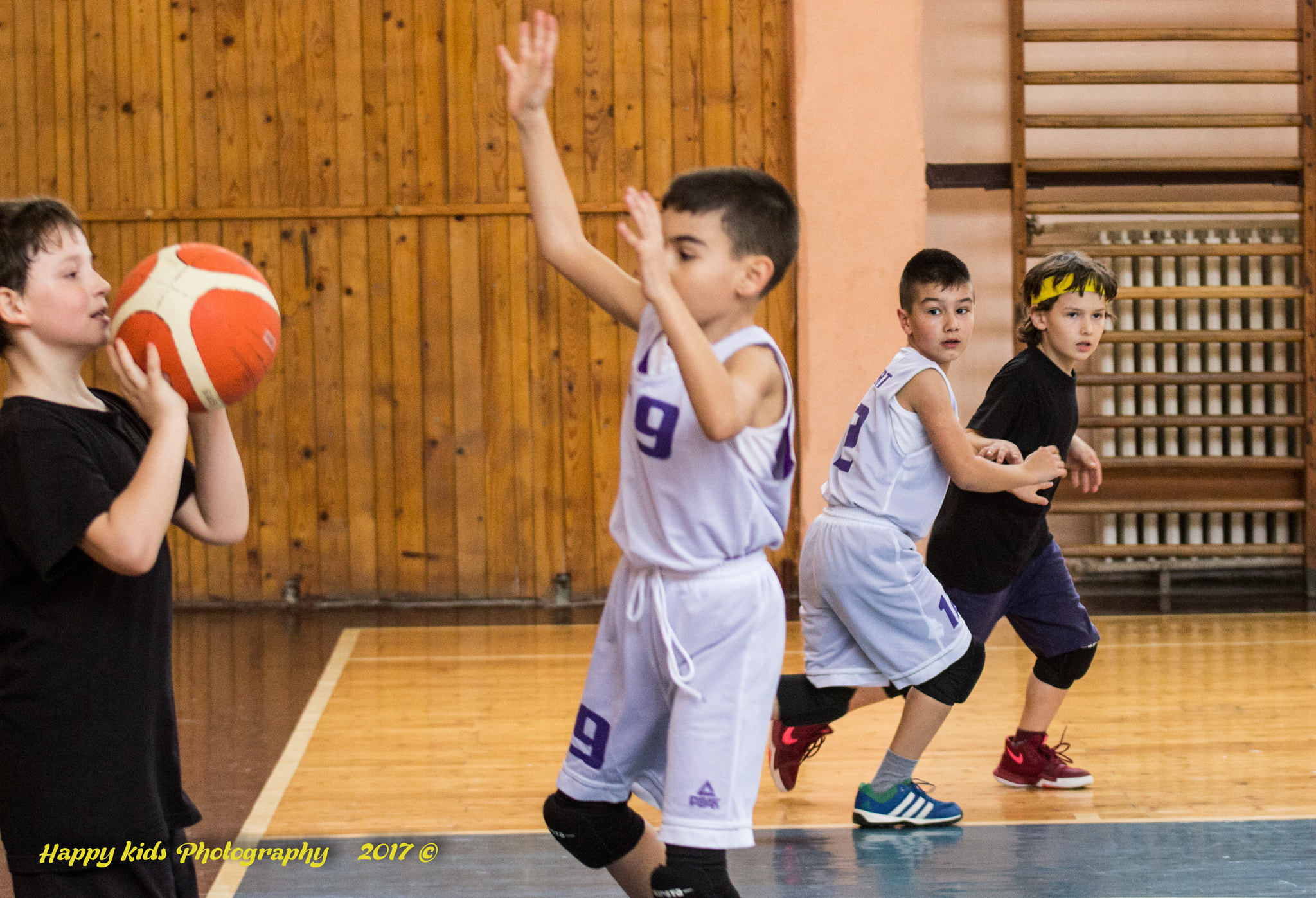 Sigma 70-200mm F2.8 EX DG OS HSM sample photo. Basketball photography