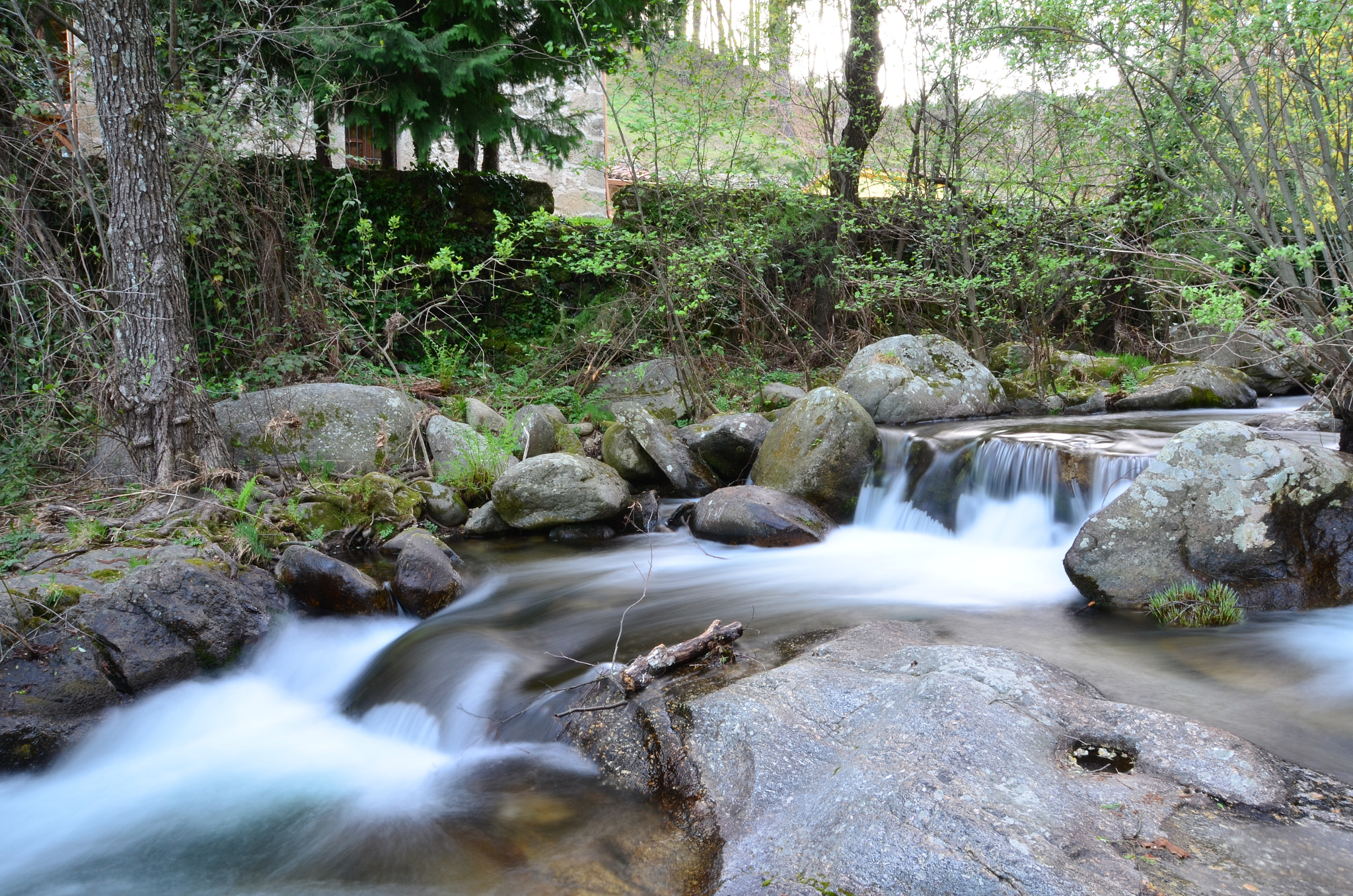 Sigma 18-200mm F3.5-6.3 II DC OS HSM sample photo. Río sedoso photography