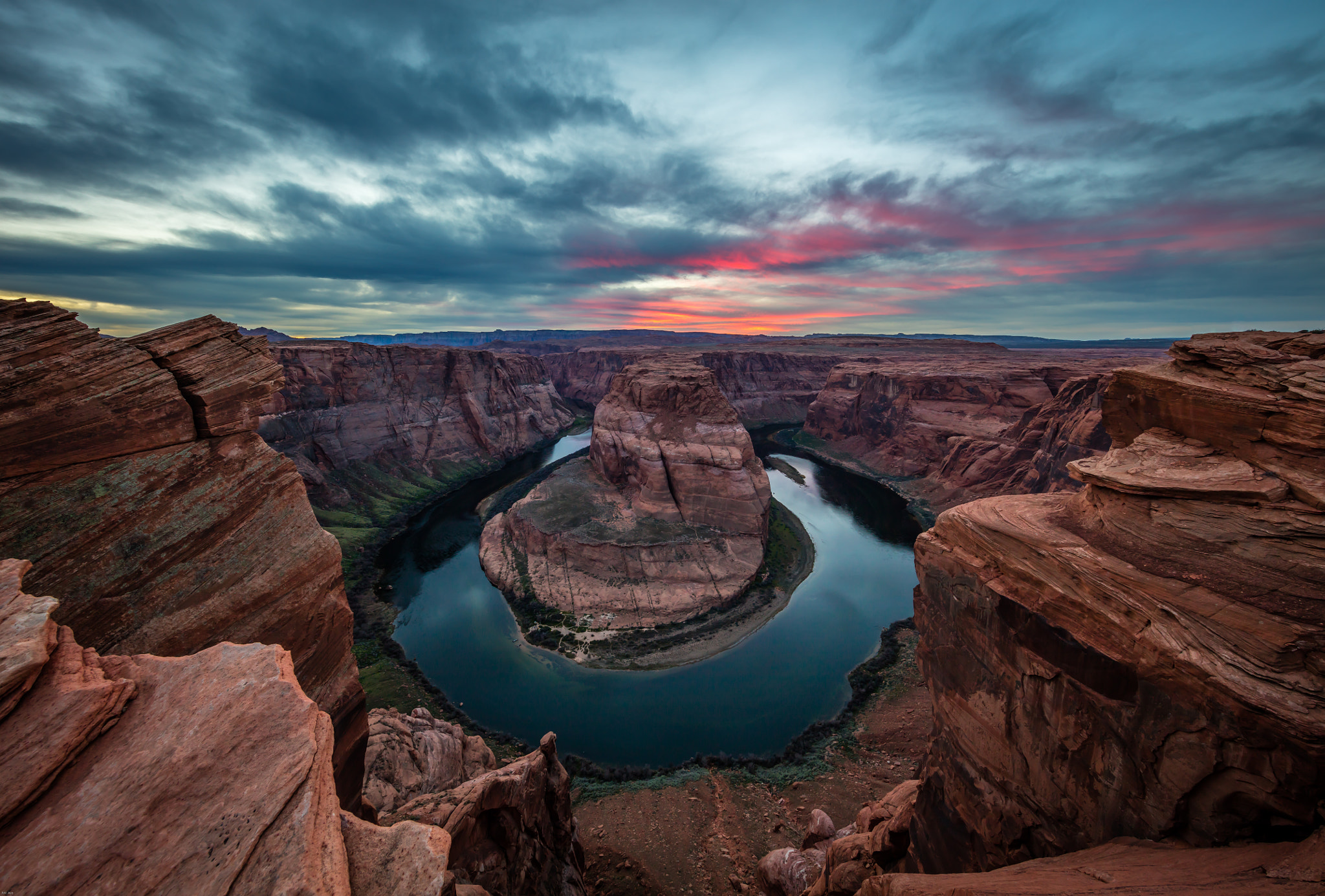 Canon EOS 5DS R + Canon EF 11-24mm F4L USM sample photo. Splendor at horseshoe bend photography