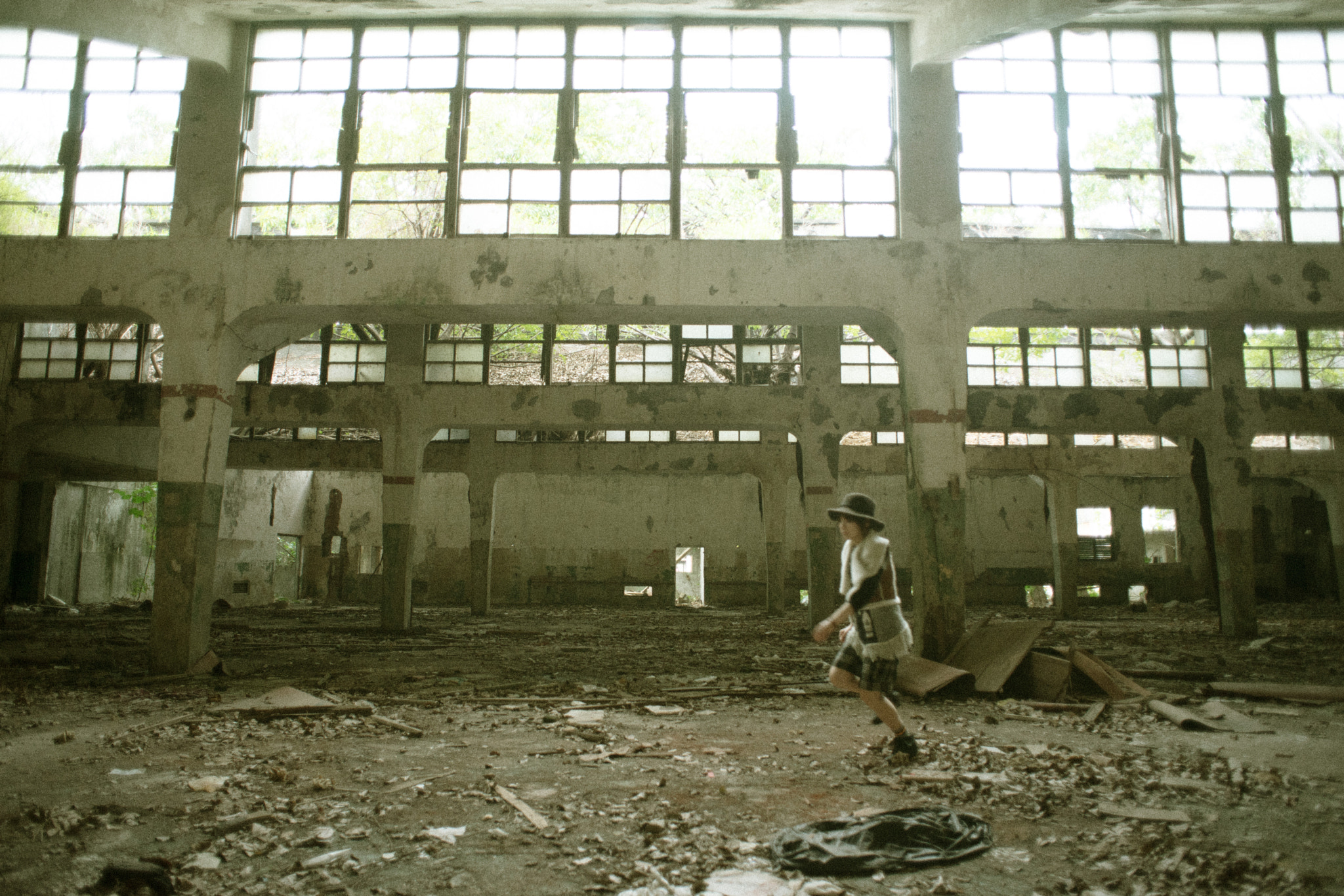 Sony a7 + Minolta AF 24mm F2.8 sample photo. 跑步帶殺聲 photography