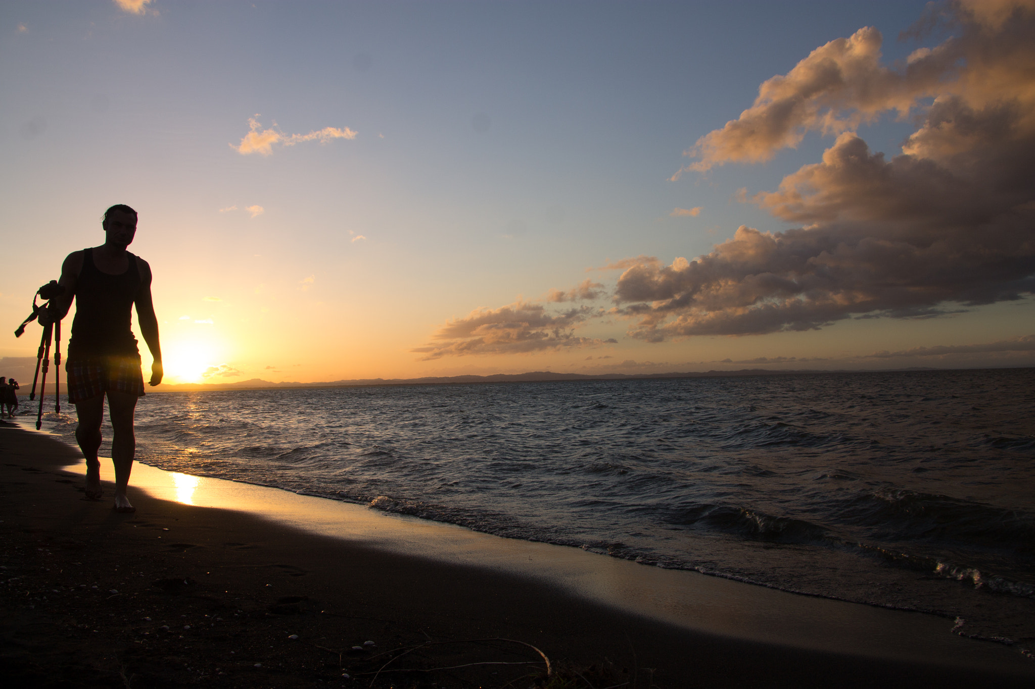 Canon EOS 1100D (EOS Rebel T3 / EOS Kiss X50) + Canon TS-E 90mm F2.8 Tilt-Shift sample photo. Sunset photographer photography