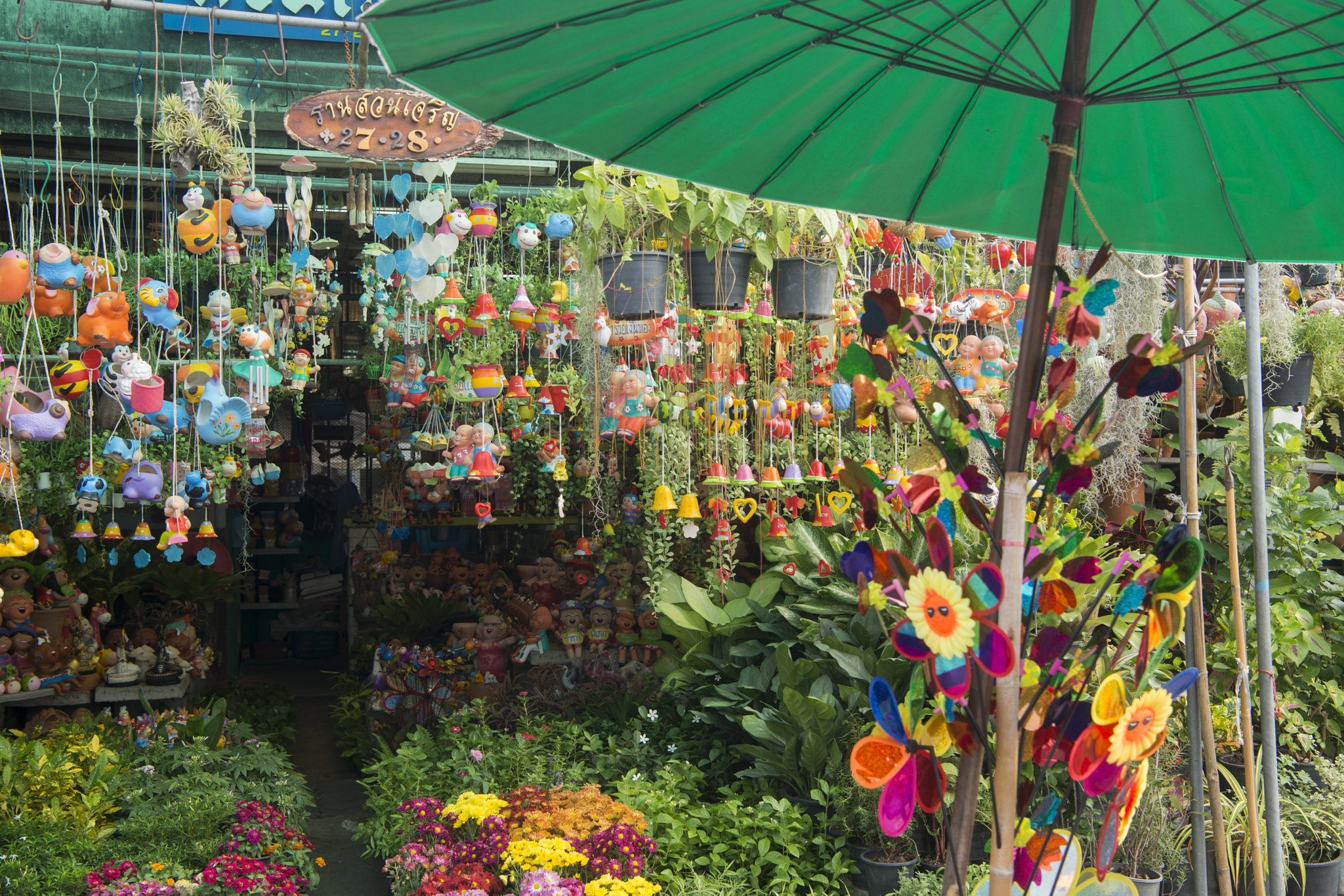 Nikon D800 sample photo. Thailand bangkok thewet flowermarket photography