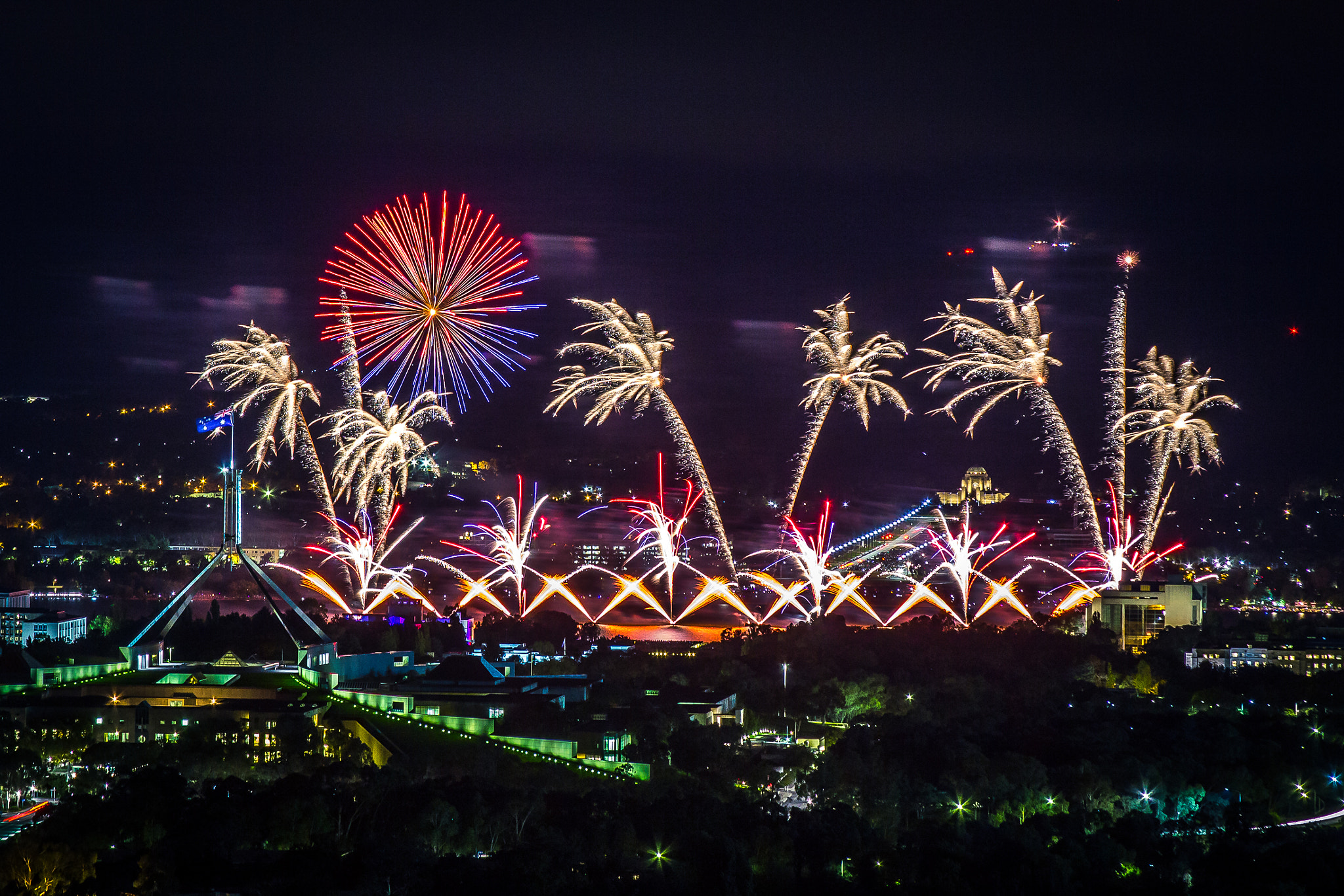 Canon EF 28-135mm F3.5-5.6 IS USM sample photo. Canberra skyfire 2017 photography