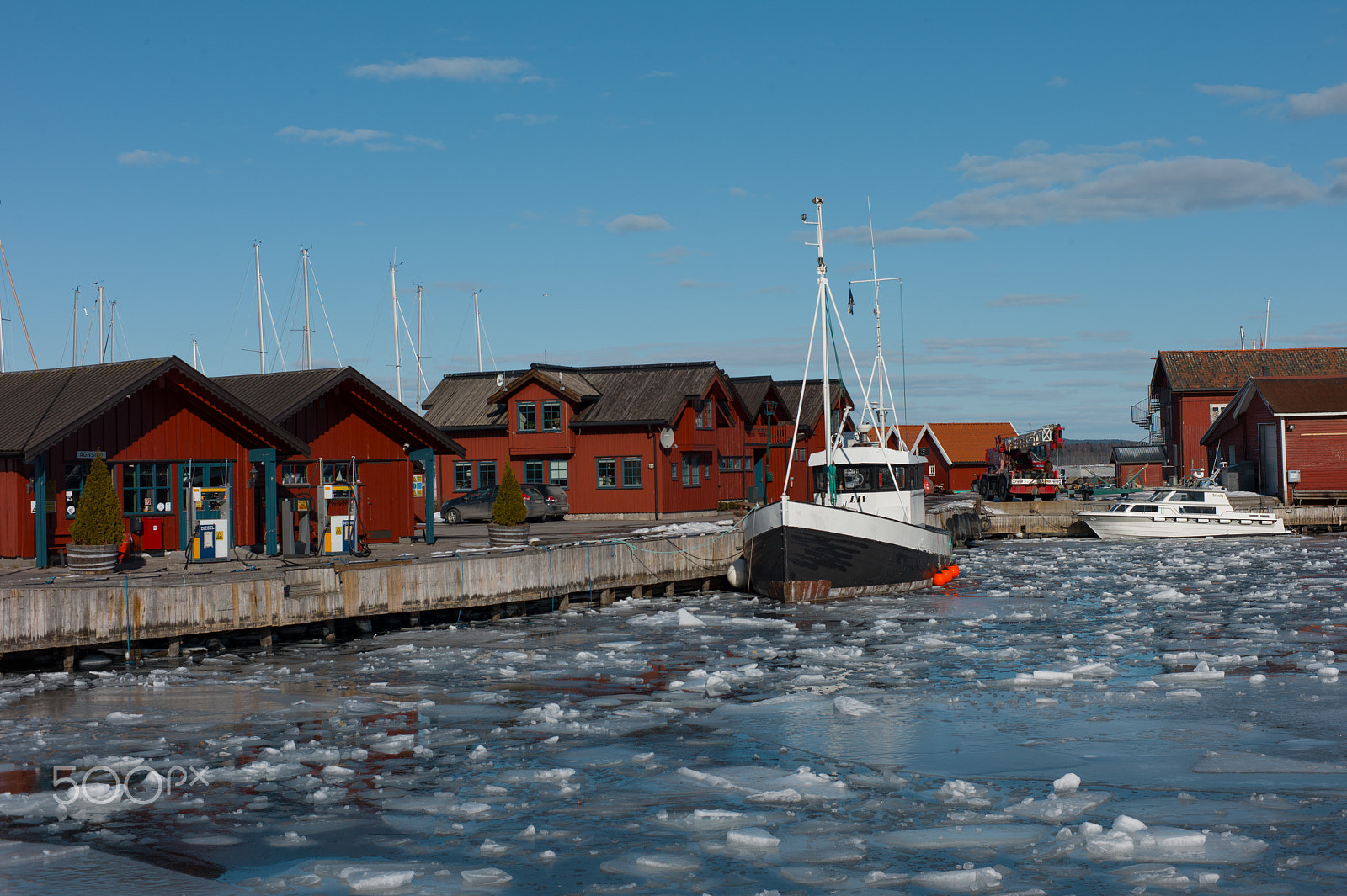 Noctilux-M 50mm f/1.2 sample photo. Holmestrand marina photography