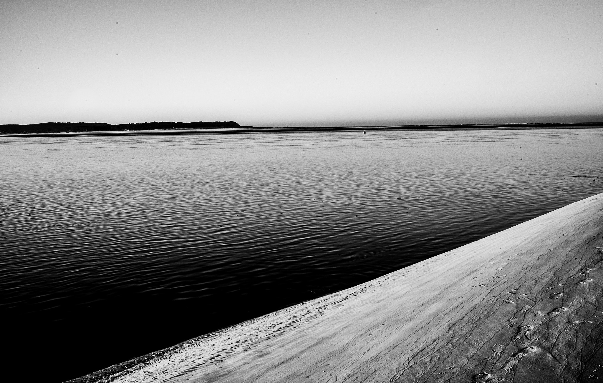 Leica Summilux-M 35mm F1.4 ASPH sample photo. Mother natures lines photography