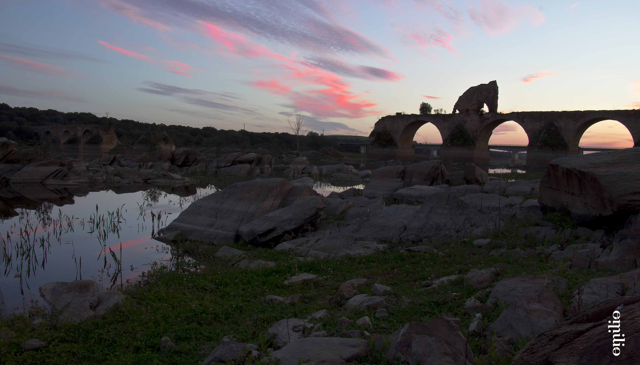 Canon EOS 550D (EOS Rebel T2i / EOS Kiss X4) sample photo. Puente ajuda's sunset photography