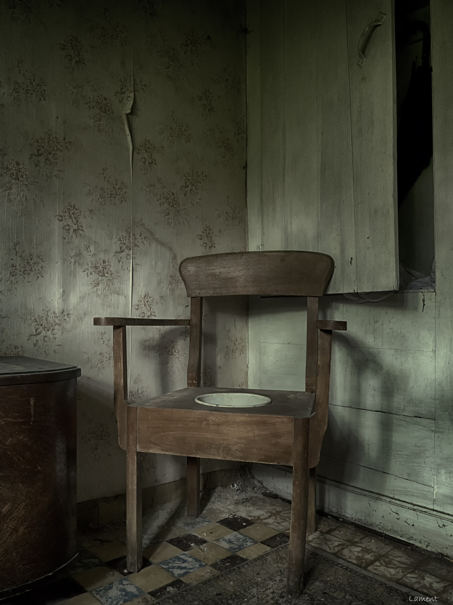 Olympus PEN E-PL7 sample photo. Abandoned farm photography