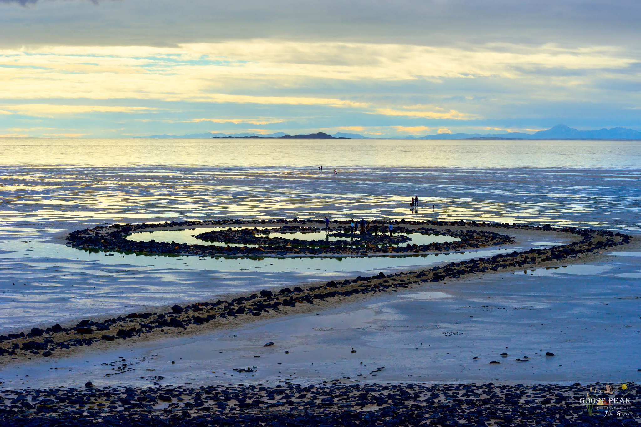 Sony a7 II + Sony FE 90mm F2.8 Macro G OSS sample photo. Number —the great salt lake spiral jetty photography