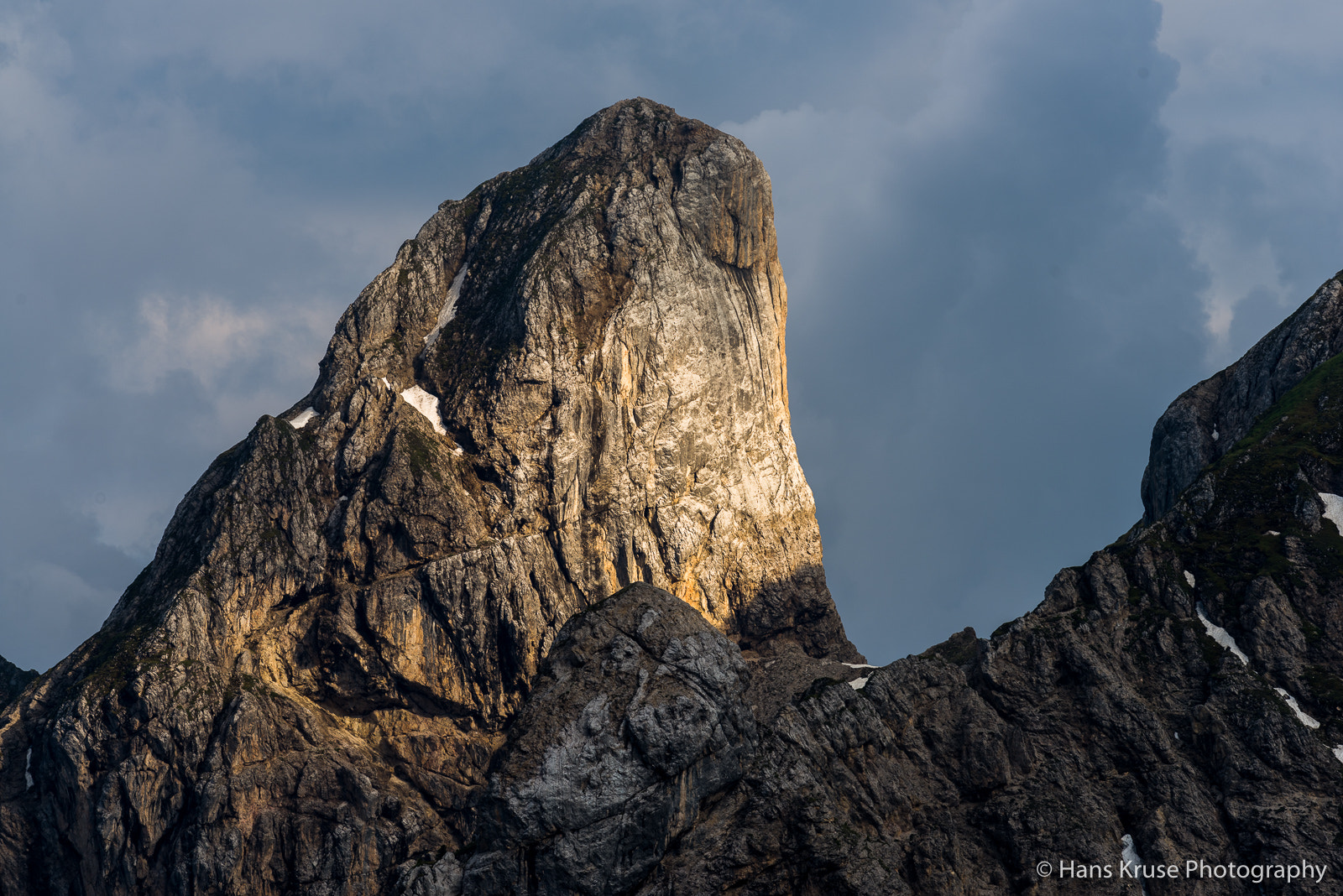 Nikon AF-S Nikkor 70-200mm F4G ED VR sample photo. Rockface with light photography