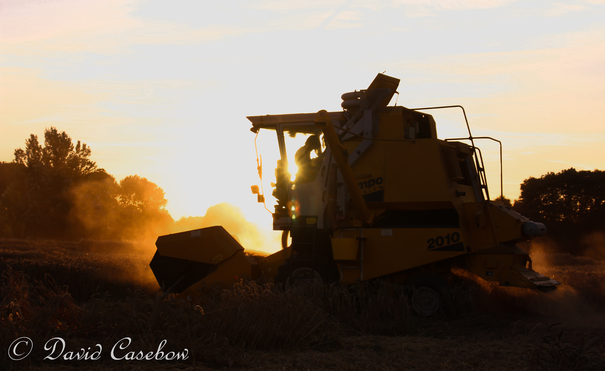 Canon EOS 100D (EOS Rebel SL1 / EOS Kiss X7) + Canon TS-E 90mm F2.8 Tilt-Shift sample photo. Harvest sunset photography