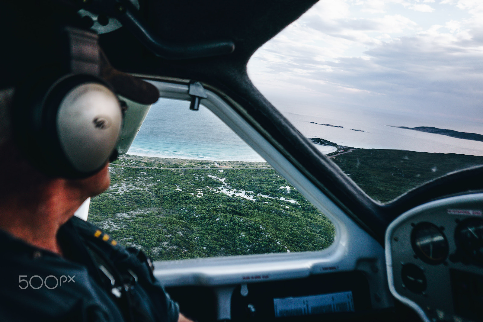 Sony a7 + Sony E 16mm F2.8 sample photo. Over the land we fly photography