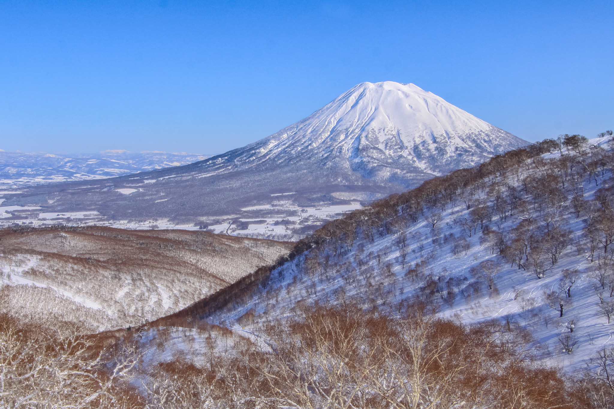 Canon EF-S 10-22mm F3.5-4.5 USM sample photo. Yotei photography