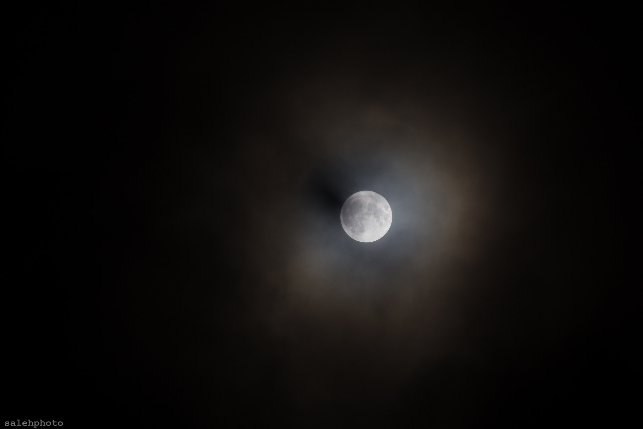 Canon EOS 6D + Canon EF 300mm F4L IS USM sample photo. Moon autumn f (supermoon) photography