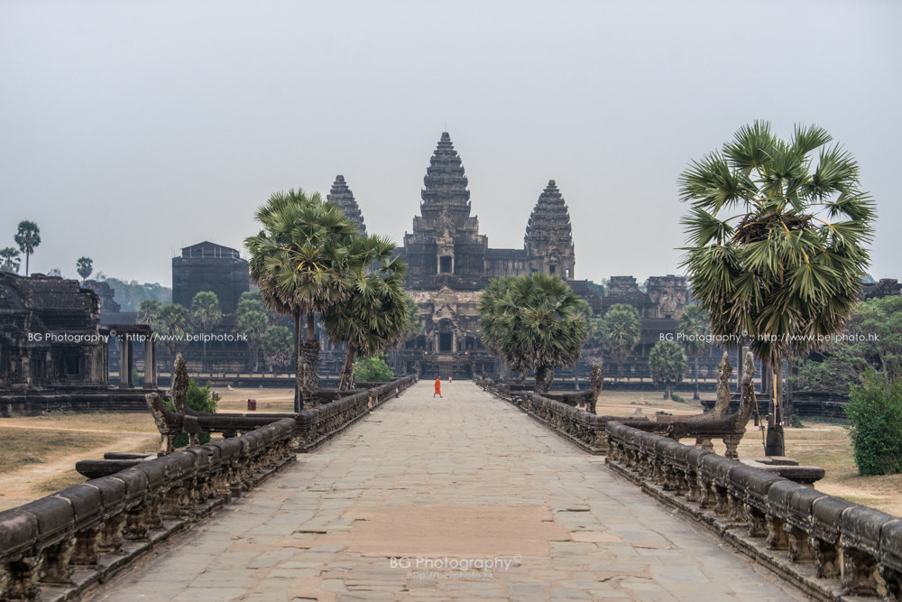 Sony a7 II + Canon EF 70-200mm F4L IS USM sample photo. Angkor wat. photography
