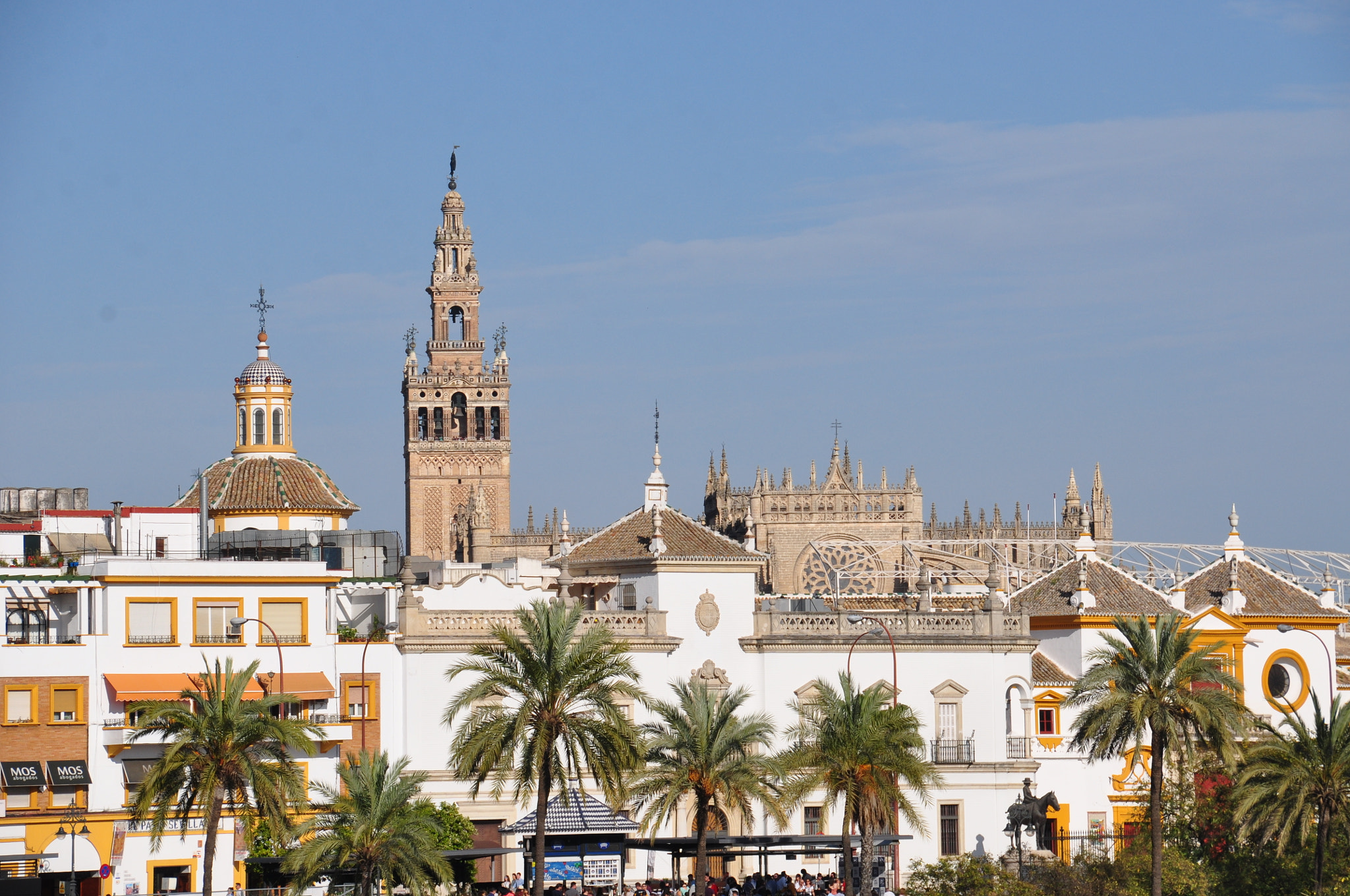 Nikon D90 + Sigma 18-200mm F3.5-6.3 II DC OS HSM sample photo. Seville stage photography