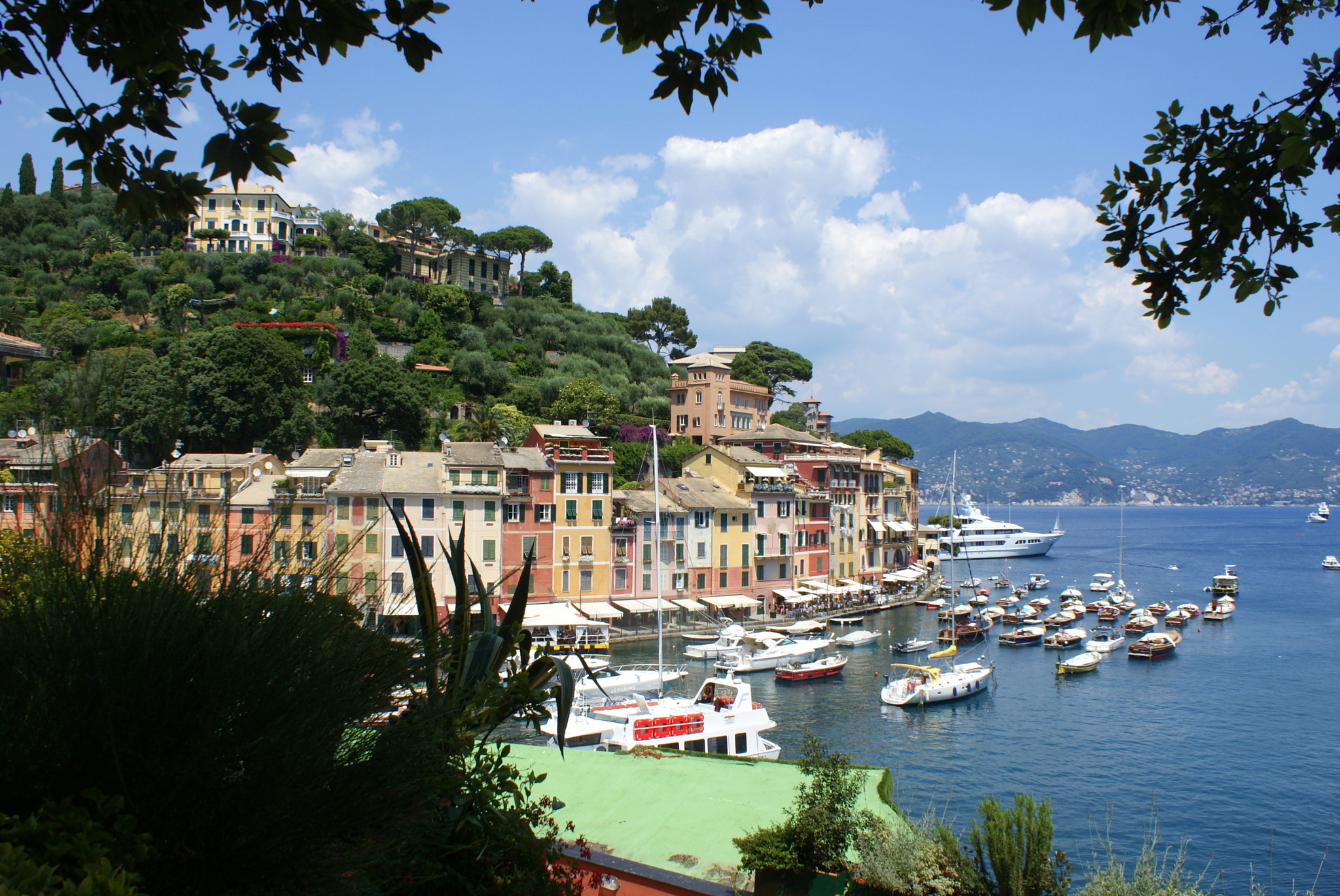 Sony Alpha DSLR-A300 sample photo. Portofino photography