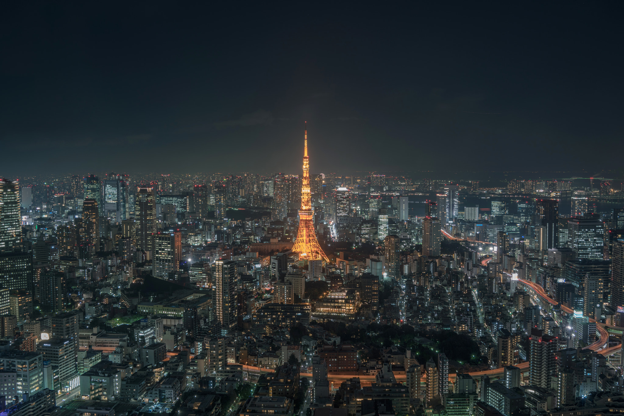 35mm F2.0 sample photo. Tokyotower photography
