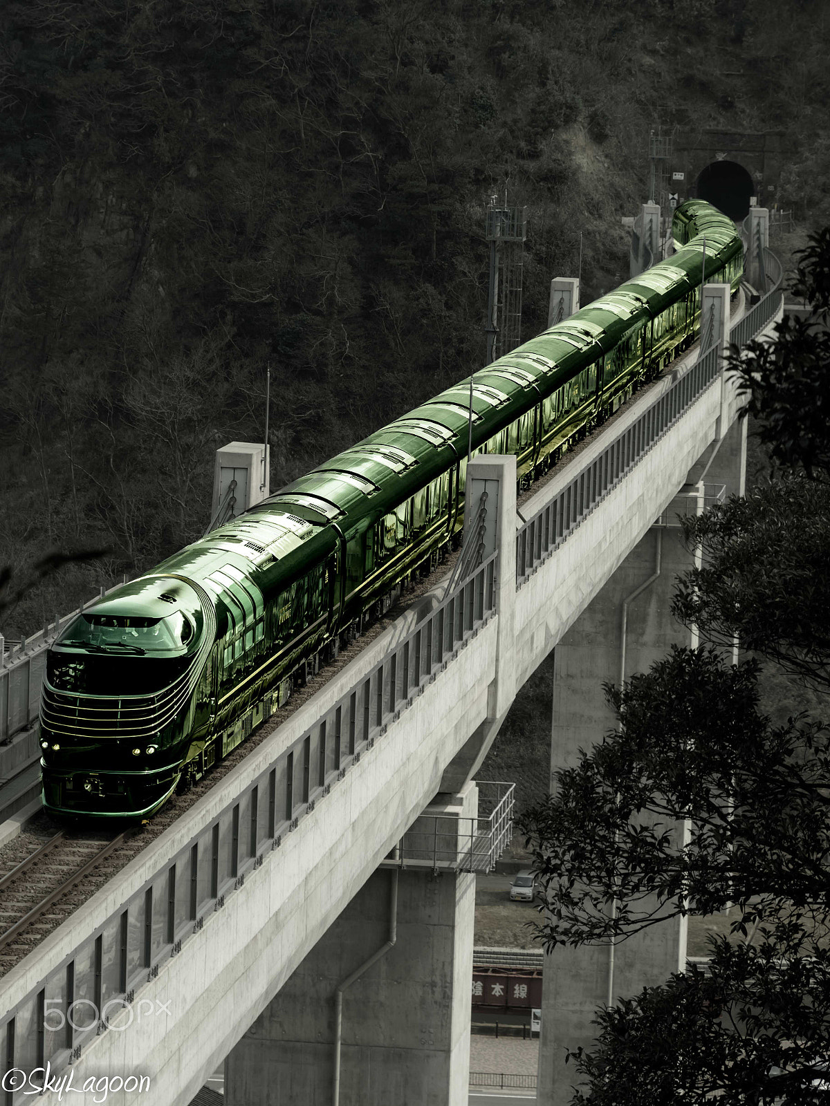 Nikon D7200 sample photo. "twilight express-mizukaze" /test run photography