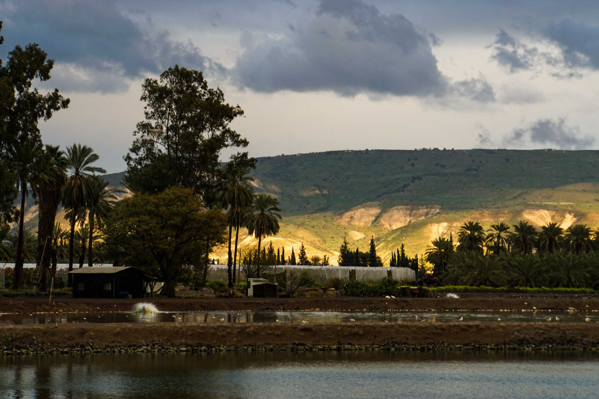 Sony E 18-200mm F3.5-6.3 OSS sample photo. Cabin nature photography