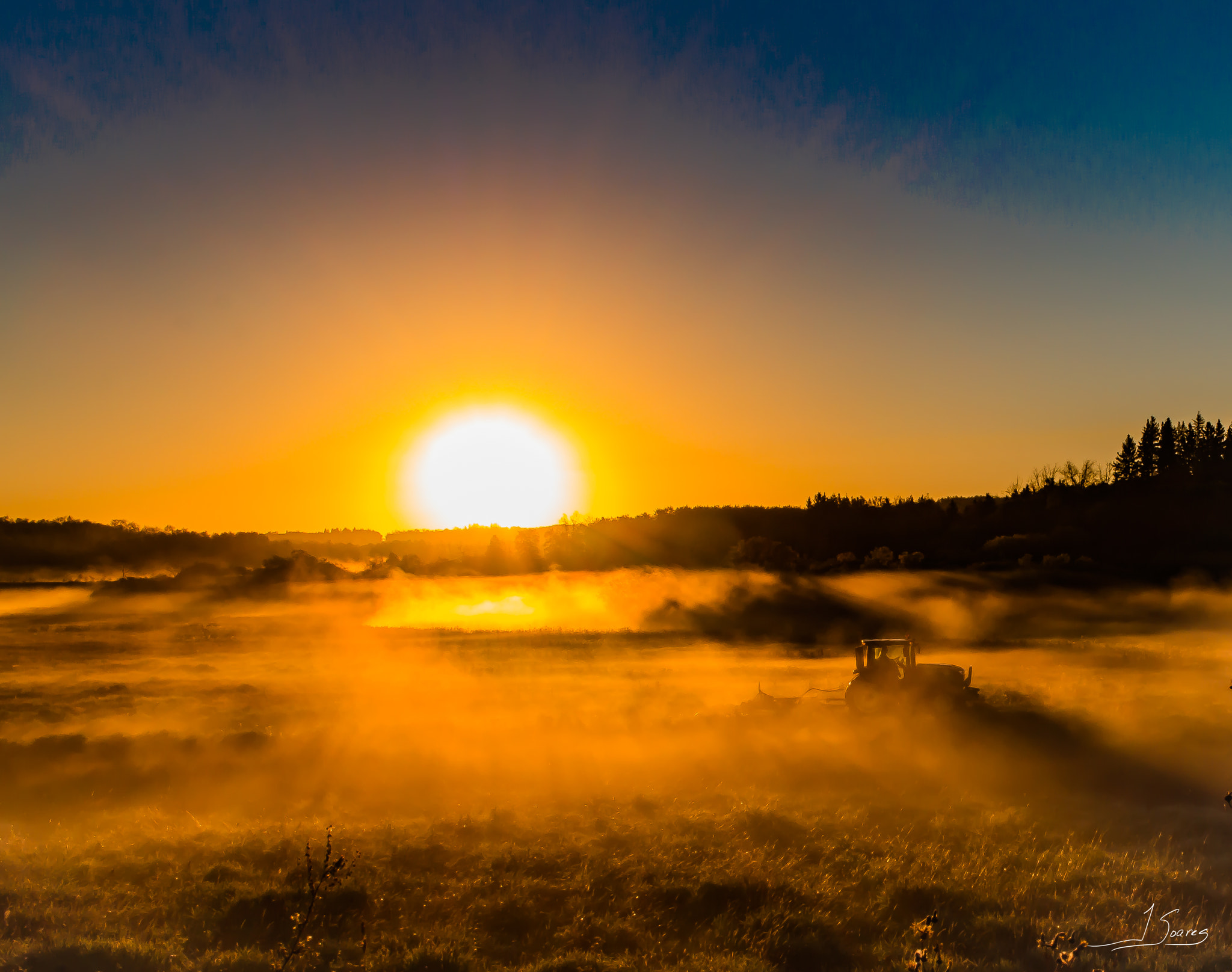 Canon EF-S 24mm F2.8 STM sample photo. Sunrise in the country photography