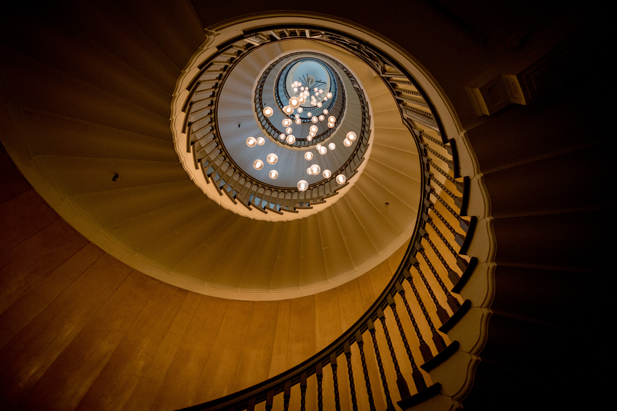 Canon EOS 70D + Sigma 10-20mm F4-5.6 EX DC HSM sample photo. Cecil brewer spiral staircase alt photography
