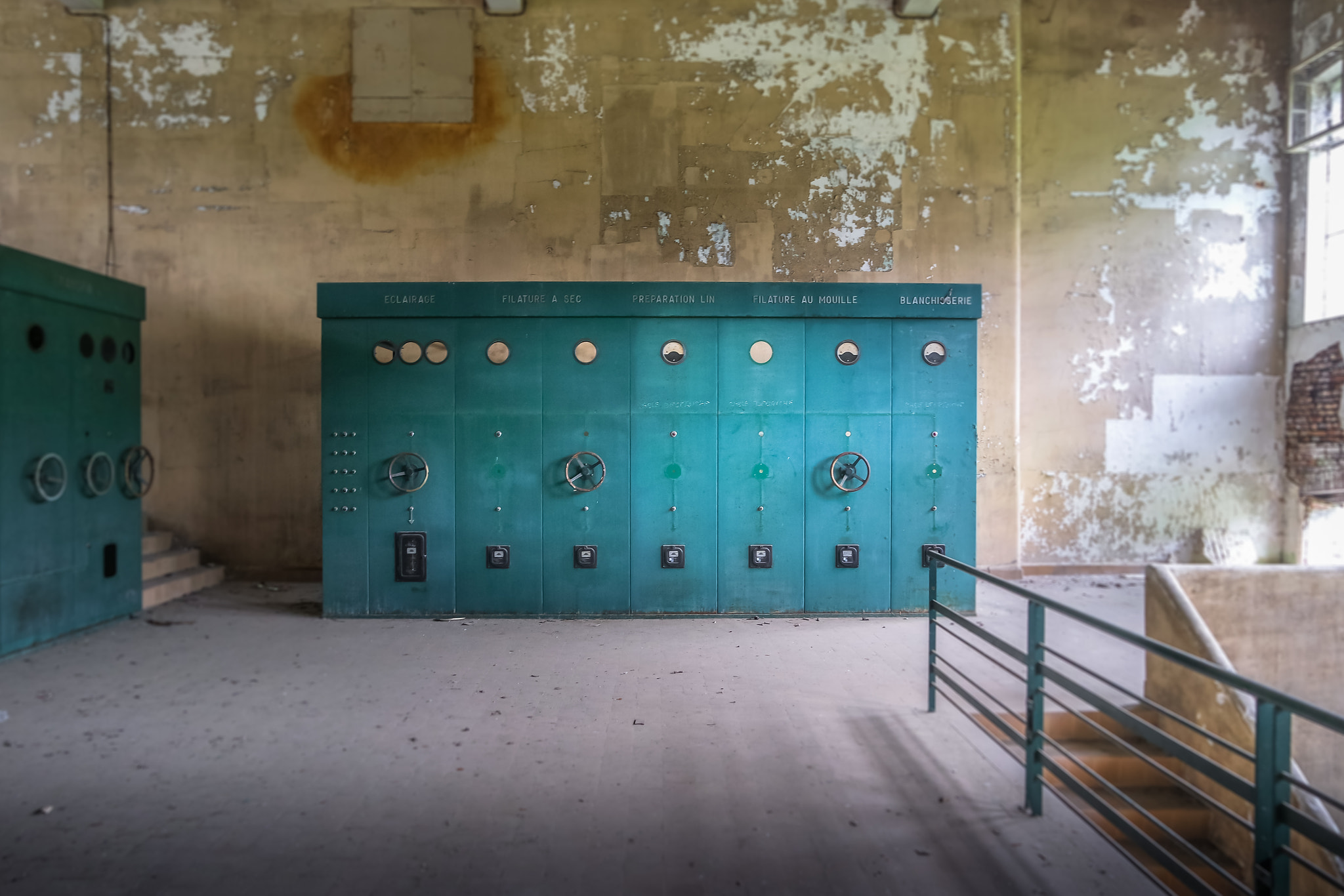 Samsung NX 16-50mm F3.5-5.6 Power Zoom ED OIS sample photo. Usine b photography