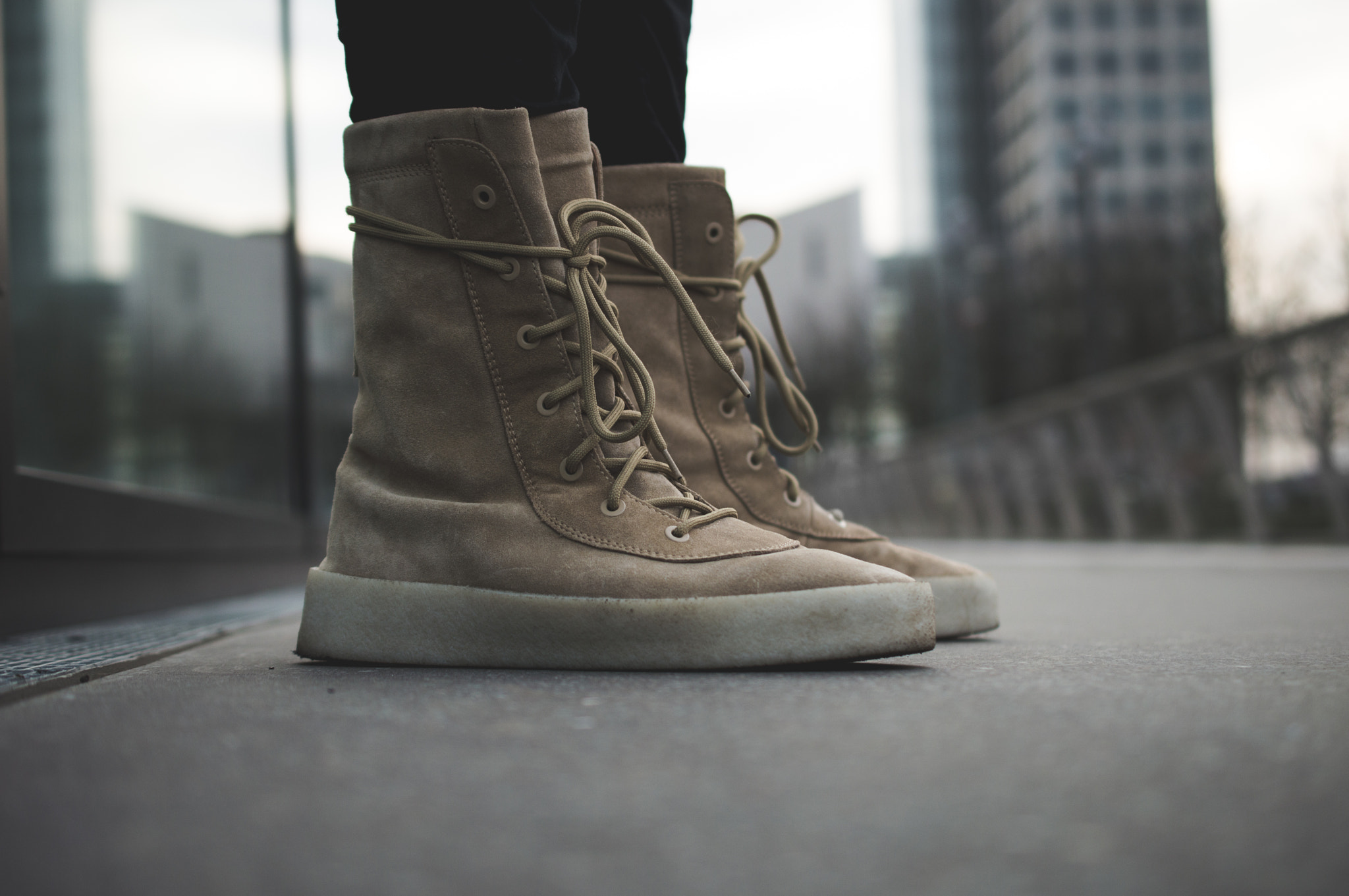 Nikon AF-S DX Micro Nikkor 40mm F2.8 sample photo. Yeezy season 2 crepe boot photography