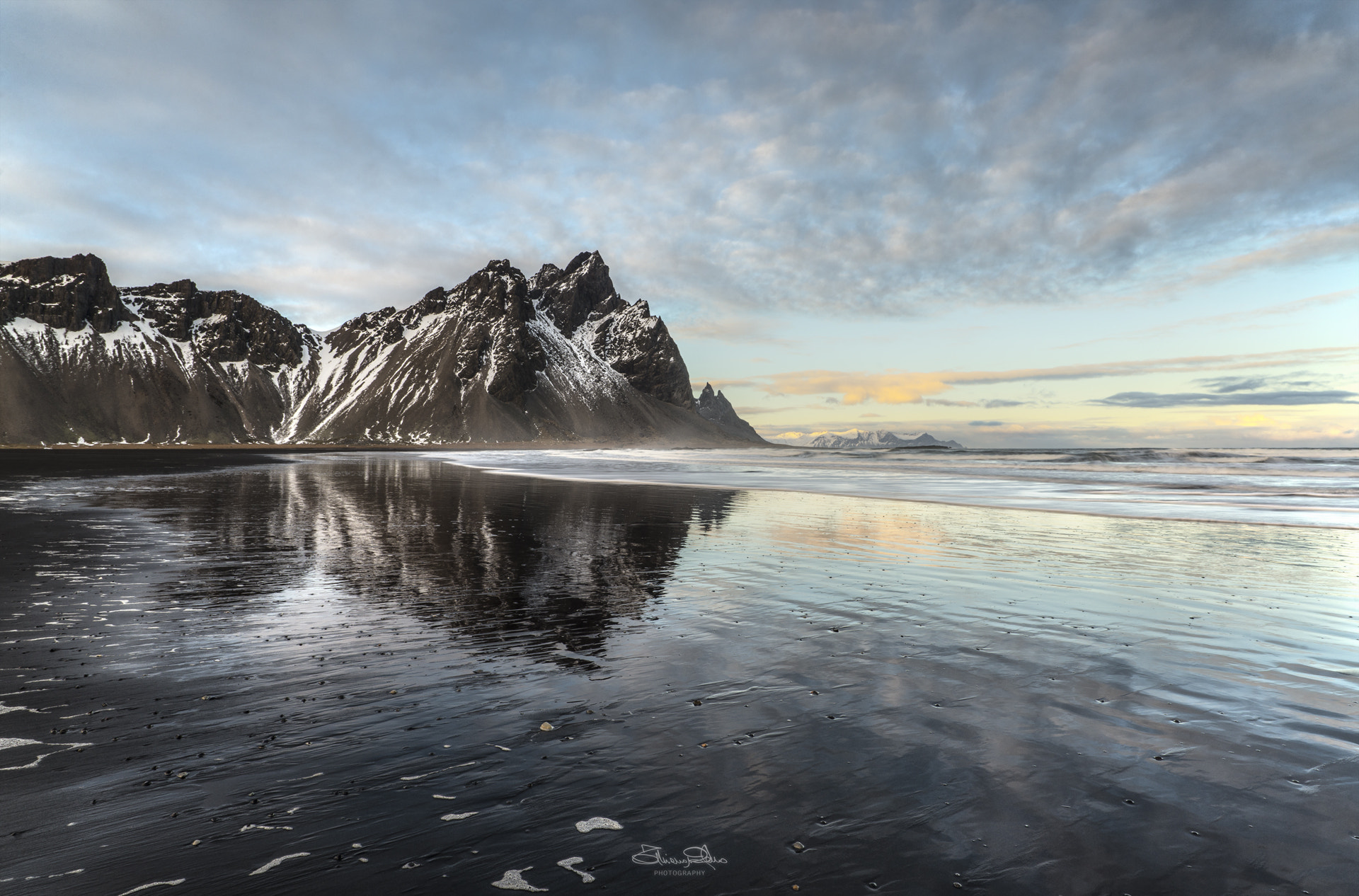 Nikon AF-S Nikkor 14-24mm F2.8G ED sample photo. Icelandic sunset photography