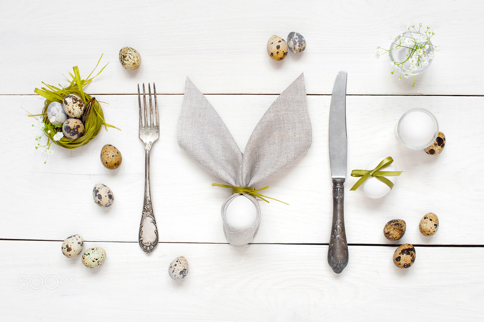 Nikon D700 + Sigma 50mm F1.4 EX DG HSM sample photo. Easter table decoration with napkin in the form of rabbit ears, photography