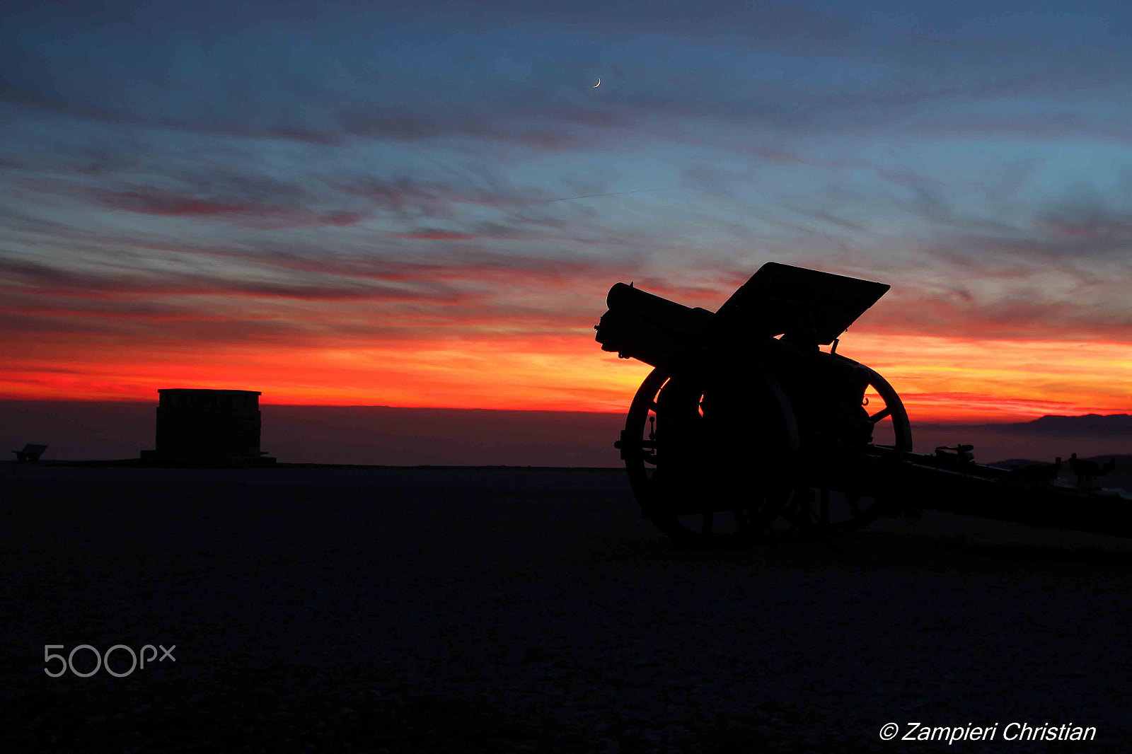 Canon EOS 700D (EOS Rebel T5i / EOS Kiss X7i) + Sigma 10-20mm F3.5 EX DC HSM sample photo. Cannoni al tramonto photography