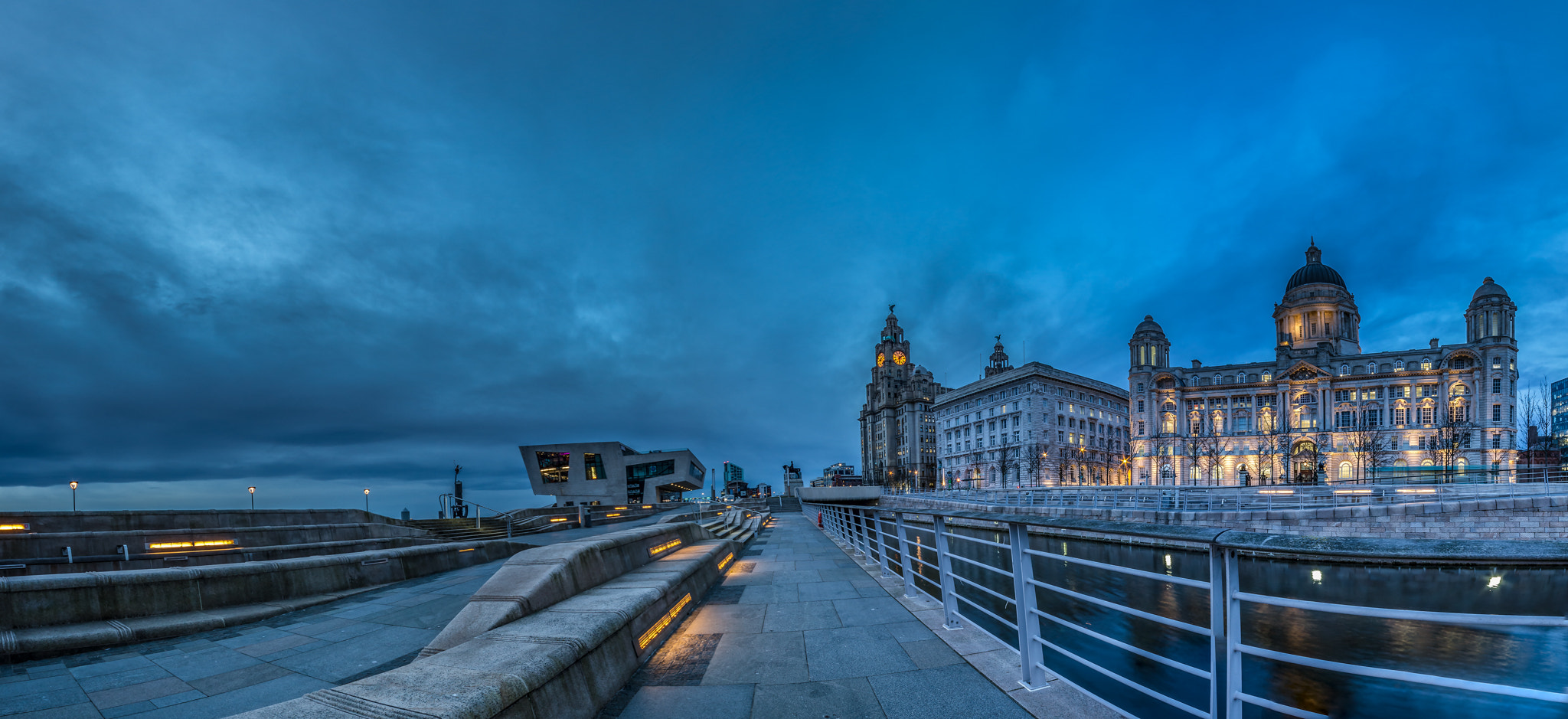 Canon EOS 7D + Sigma 10-20mm F4-5.6 EX DC HSM sample photo. Liverpool pier head photography