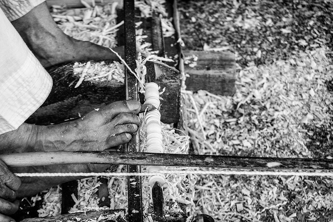 Nikon AF-S Nikkor 24-120mm F4G ED VR sample photo. Artesanía callejera photography
