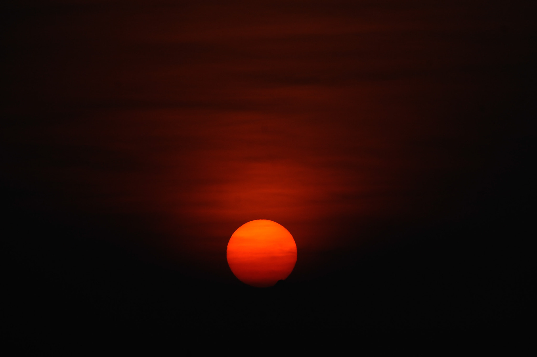 Nikon D3S + Nikon AF-S Nikkor 70-200mm F2.8G ED VR II sample photo. Fire sunset photography