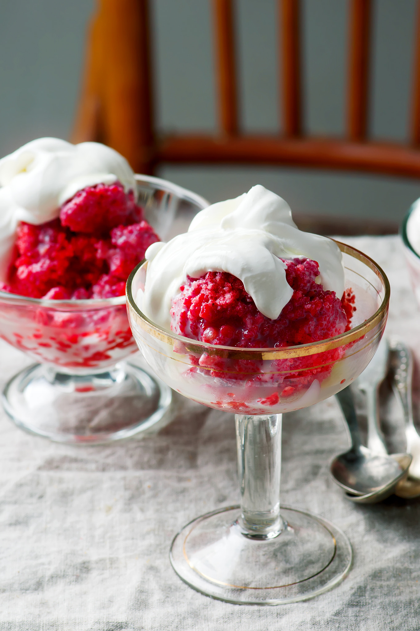 Nikon AF-S Micro-Nikkor 105mm F2.8G IF-ED VR sample photo. Strawberry ice with whipped cream photography