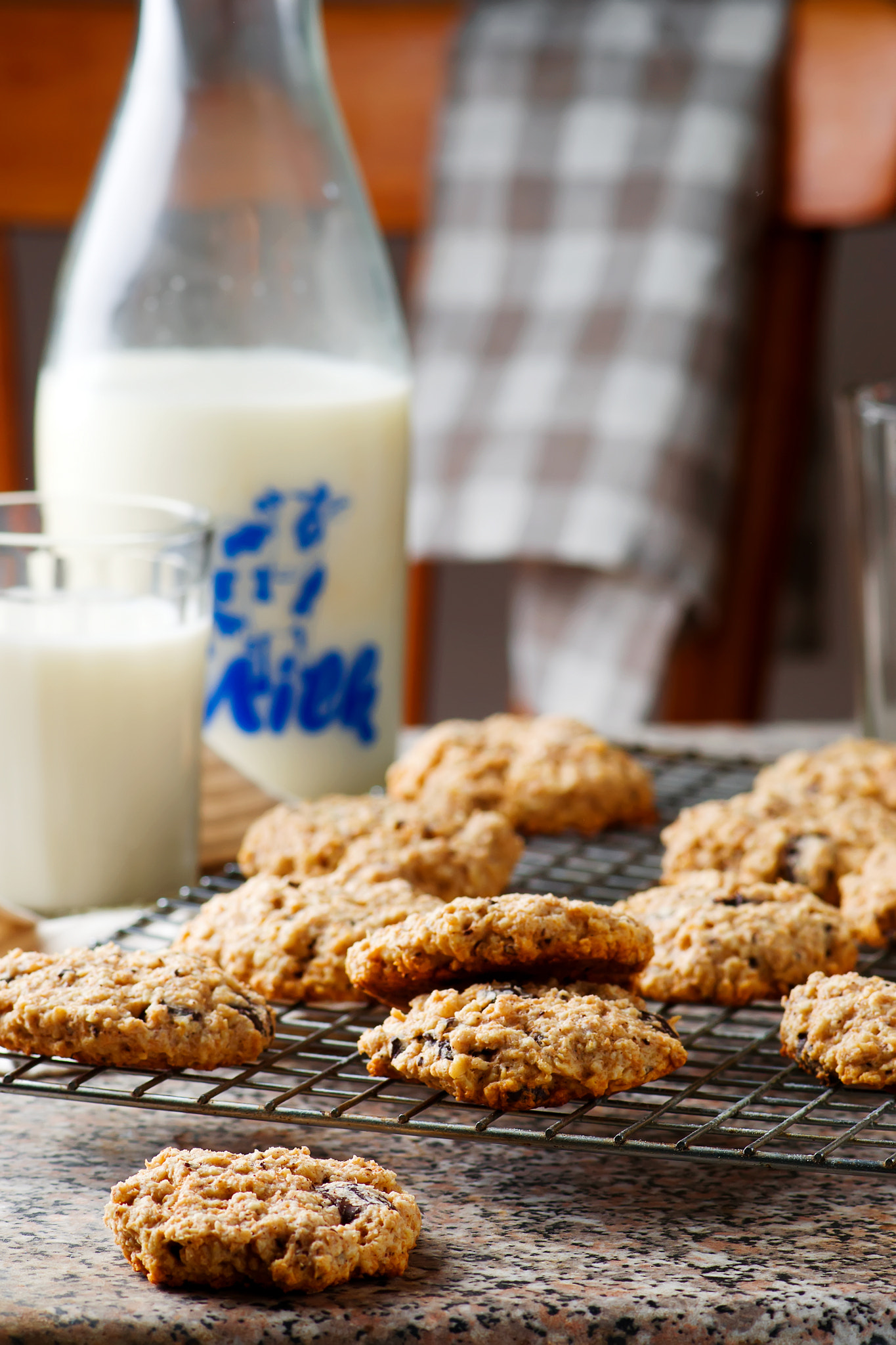 Nikon AF-S Micro-Nikkor 105mm F2.8G IF-ED VR sample photo. Oatmeal chocolate chip cookies.style rustic photography