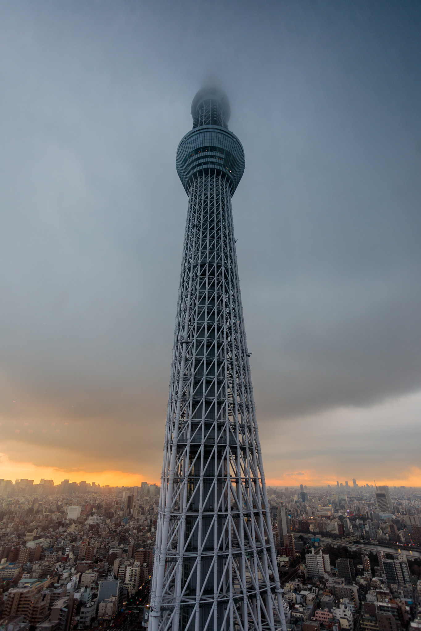 Canon EF 17-40mm F4L USM sample photo. Impending doom photography