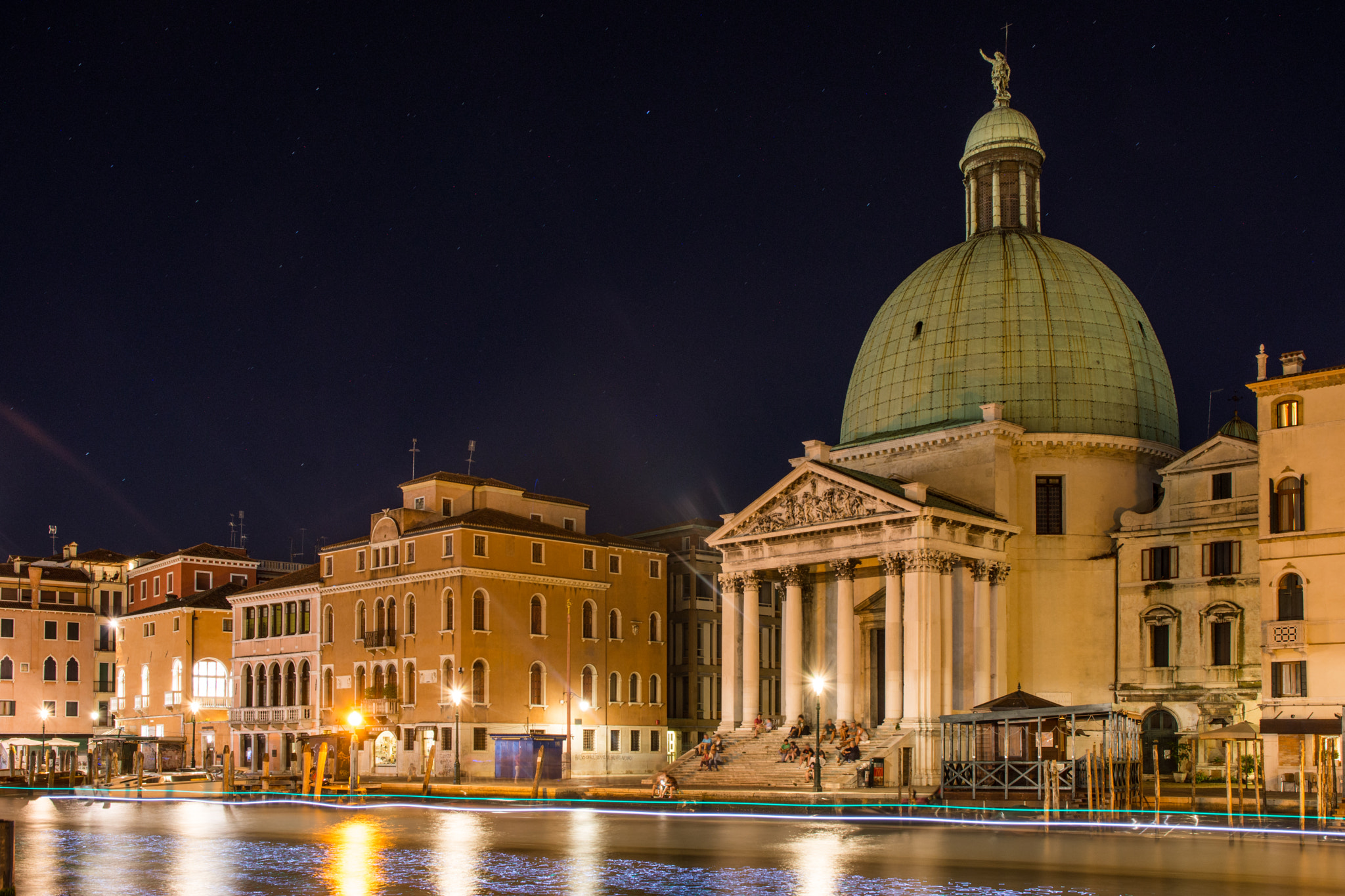 Nikon D7200 + Sigma 17-70mm F2.8-4 DC Macro OS HSM | C sample photo. Venice under the night photography