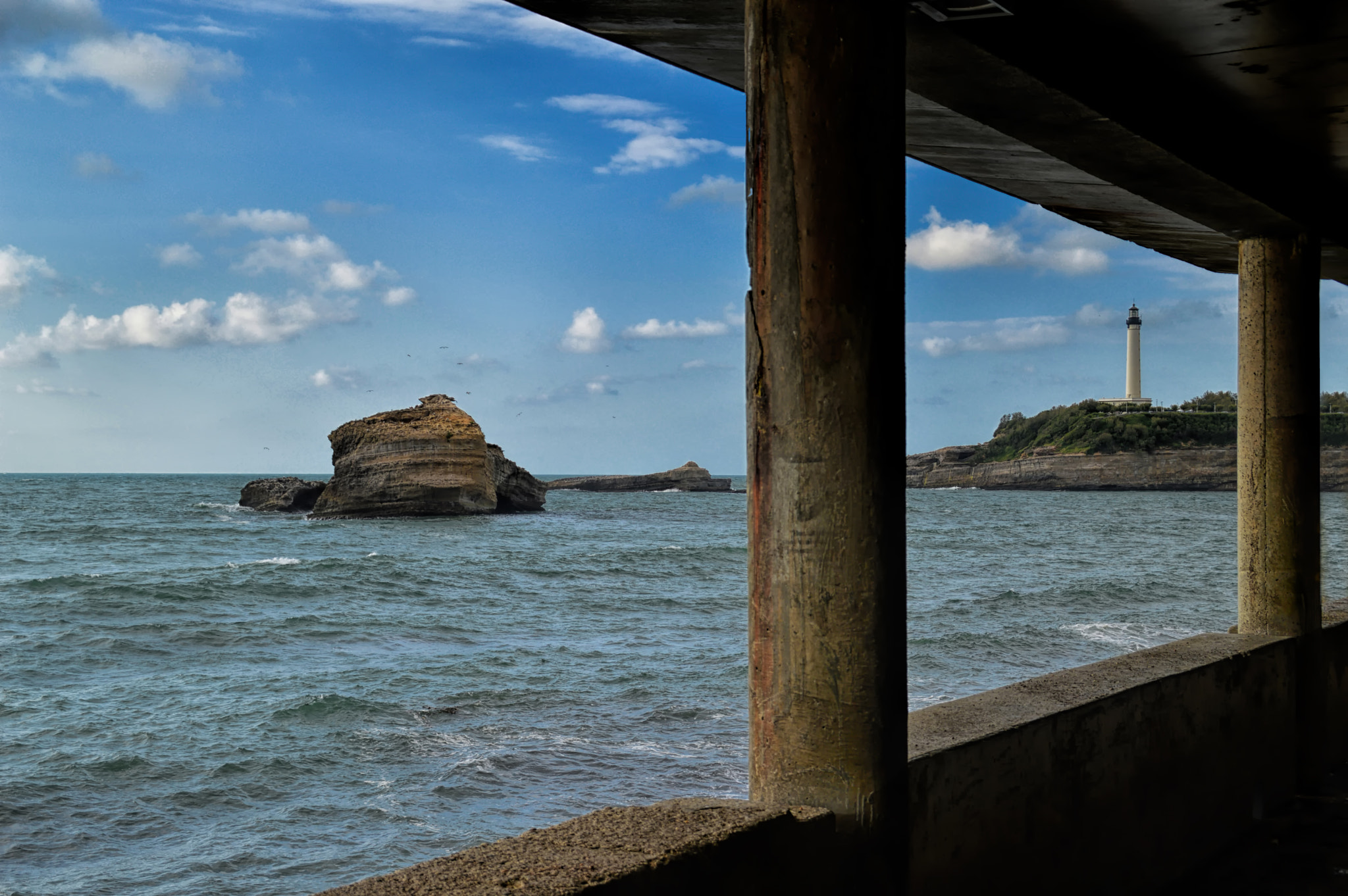 Nikon D3200 sample photo. Marina con columnas - seascape with columns photography