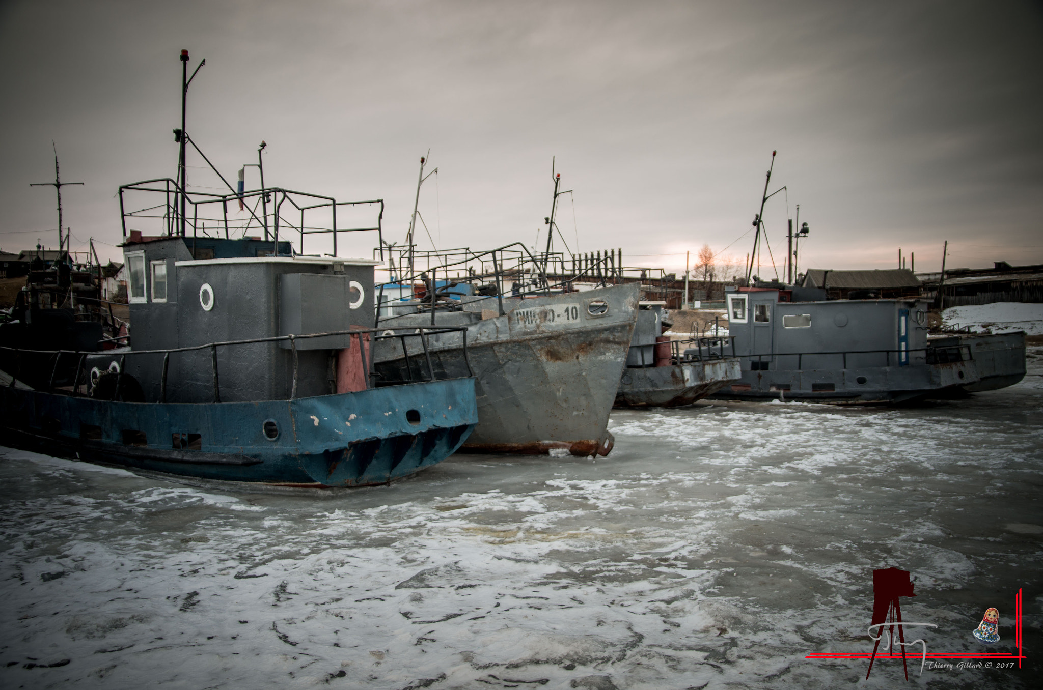 Sigma AF 10-20mm F4-5.6 EX DC sample photo. Trapped photography