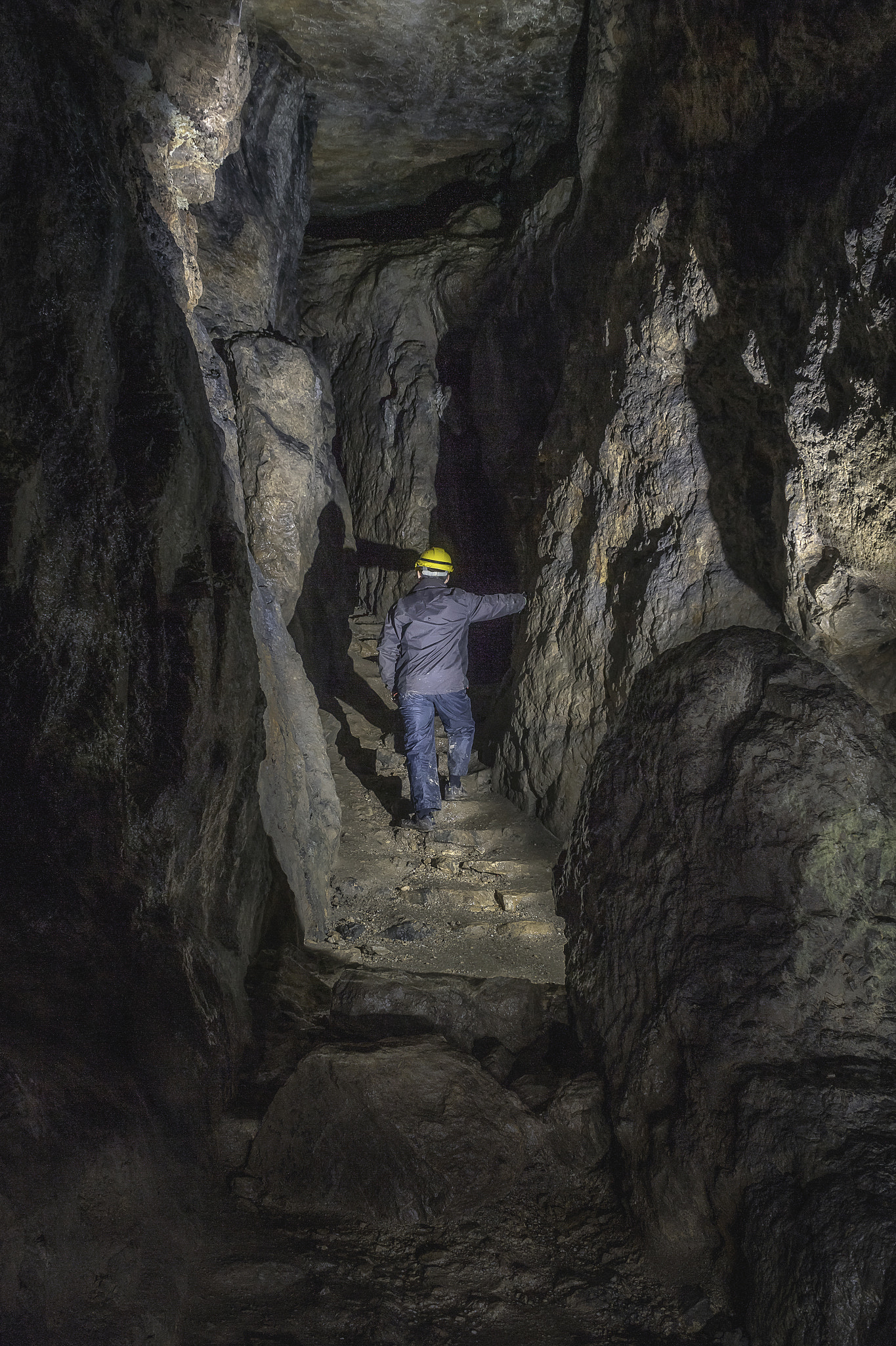 Canon EOS 7D + Canon EF-S 18-55mm F3.5-5.6 IS sample photo. Stairway to adventure photography