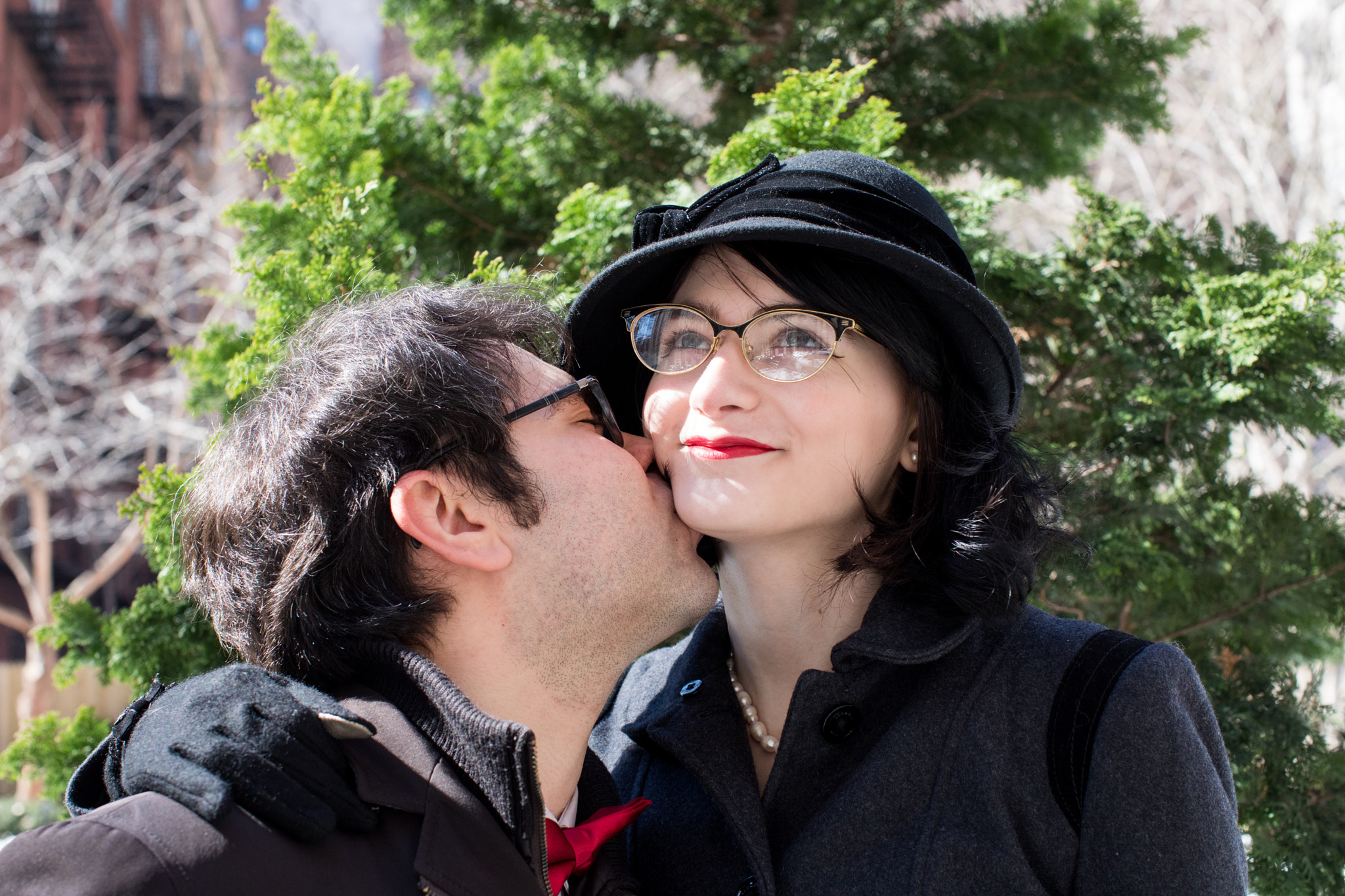 Canon EF 50mm F1.2L USM sample photo. Kiss on the cheek photography