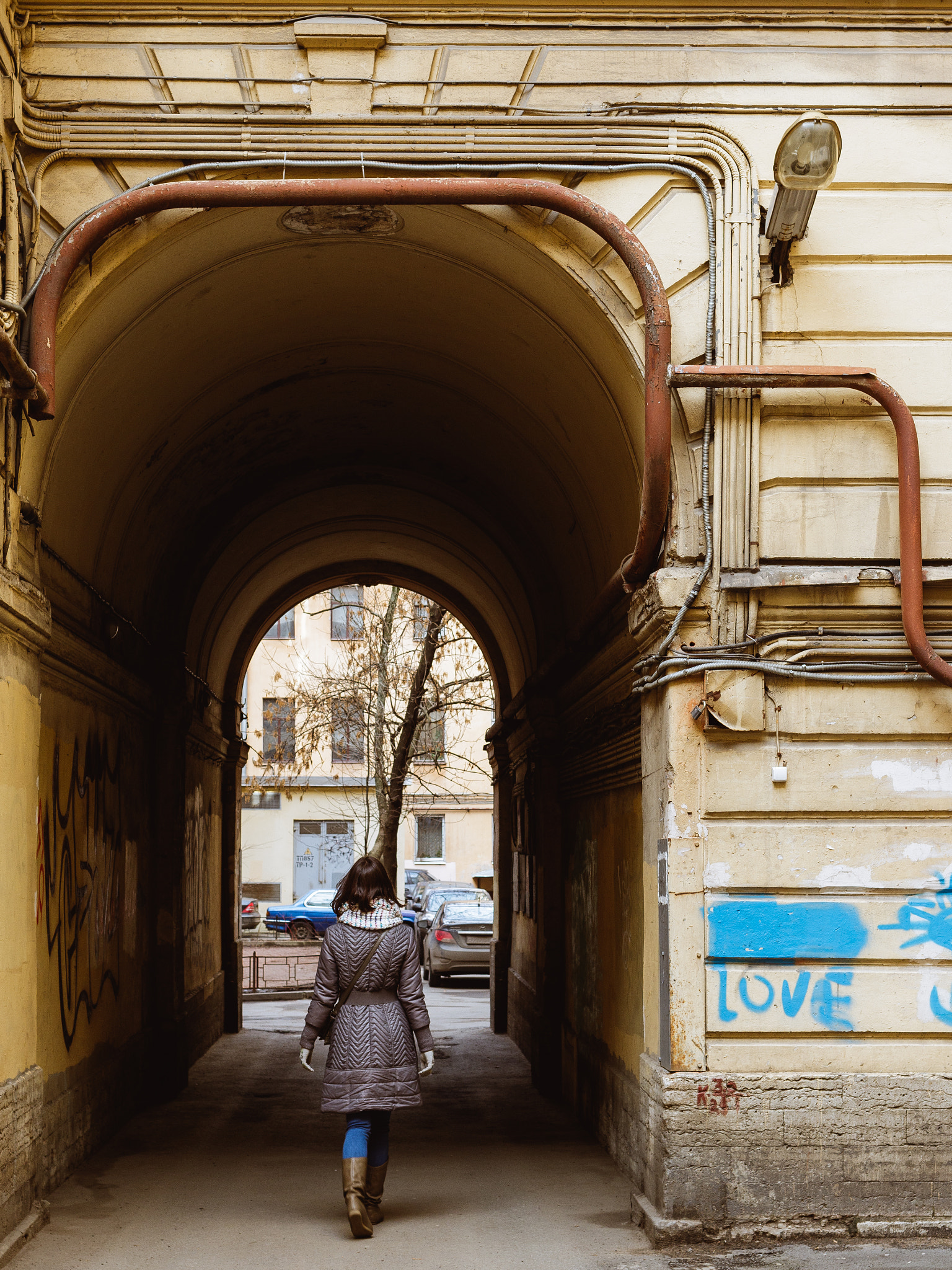 Canon EF 35mm F2 IS USM sample photo. One more courtyard photography