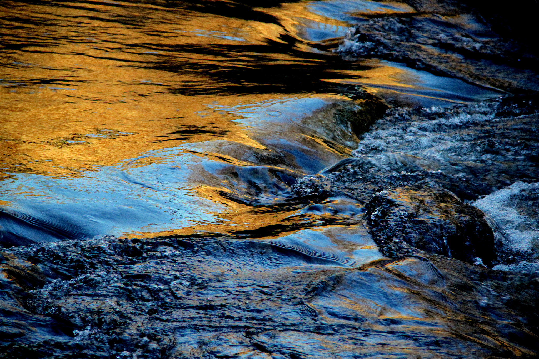 Canon EF-S 18-200mm F3.5-5.6 IS sample photo. Watching water photography